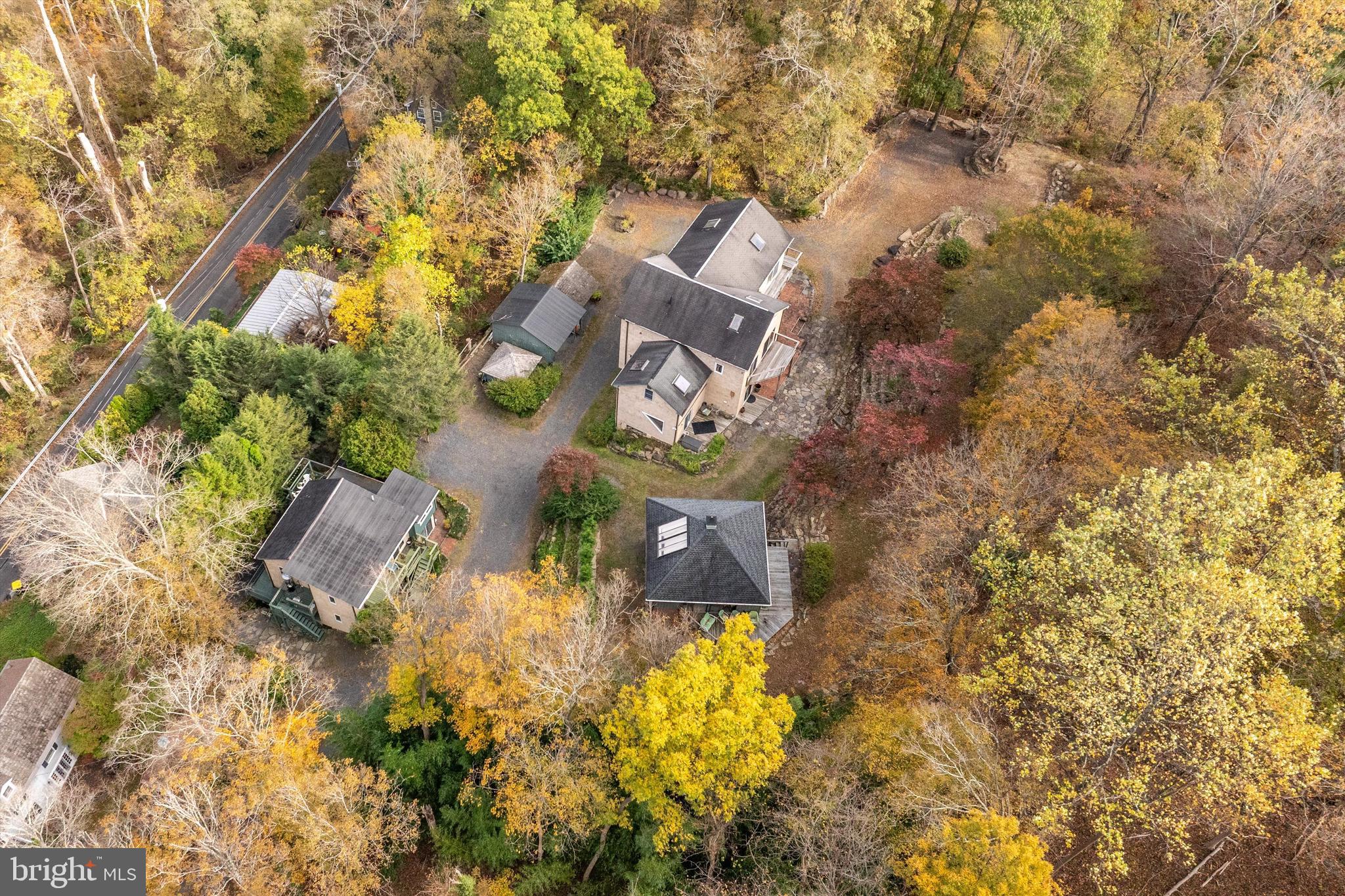 7640 TOHICKON HILL ROAD