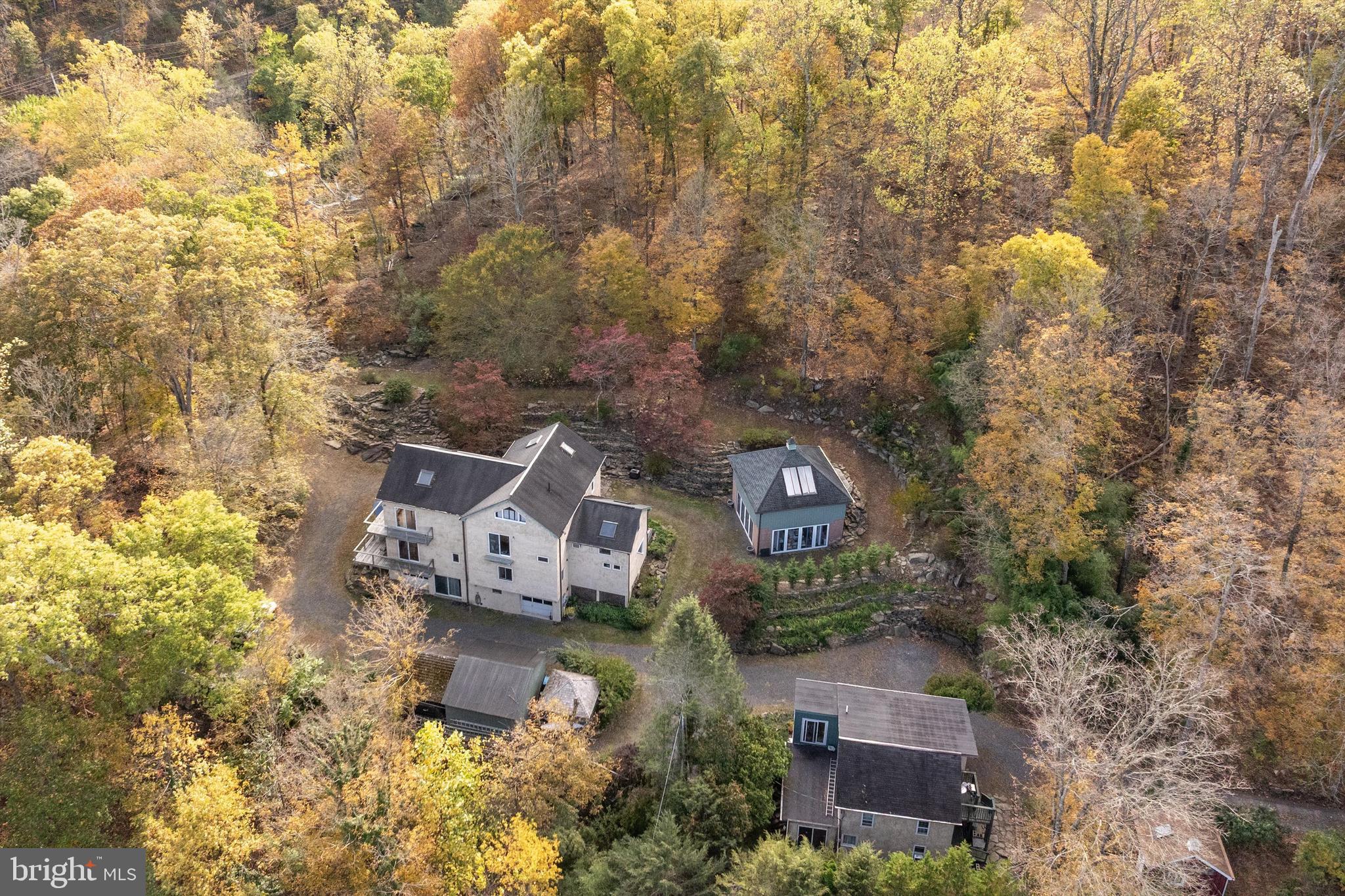 7640 TOHICKON HILL ROAD