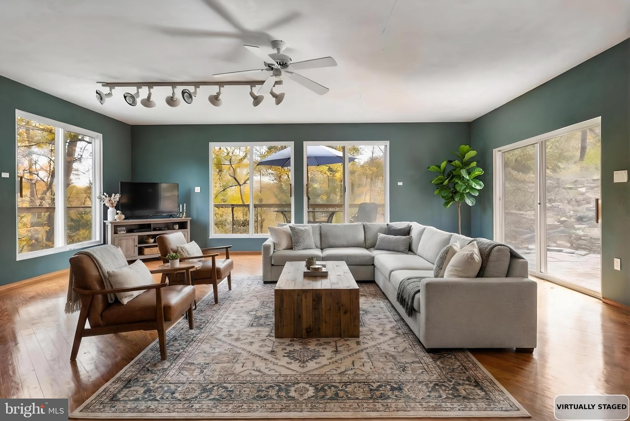 7640 TOHICKON HILL ROAD