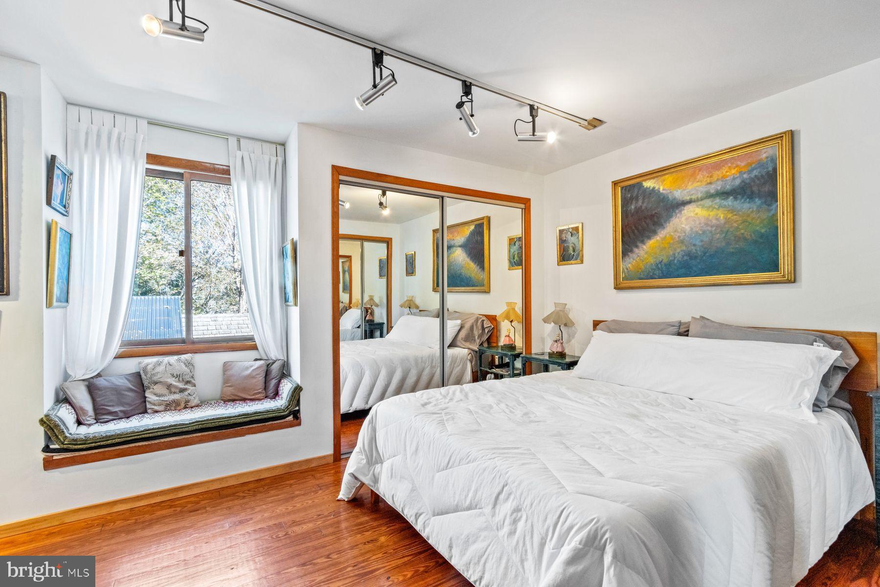 7656 TOHICKON HILL ROAD