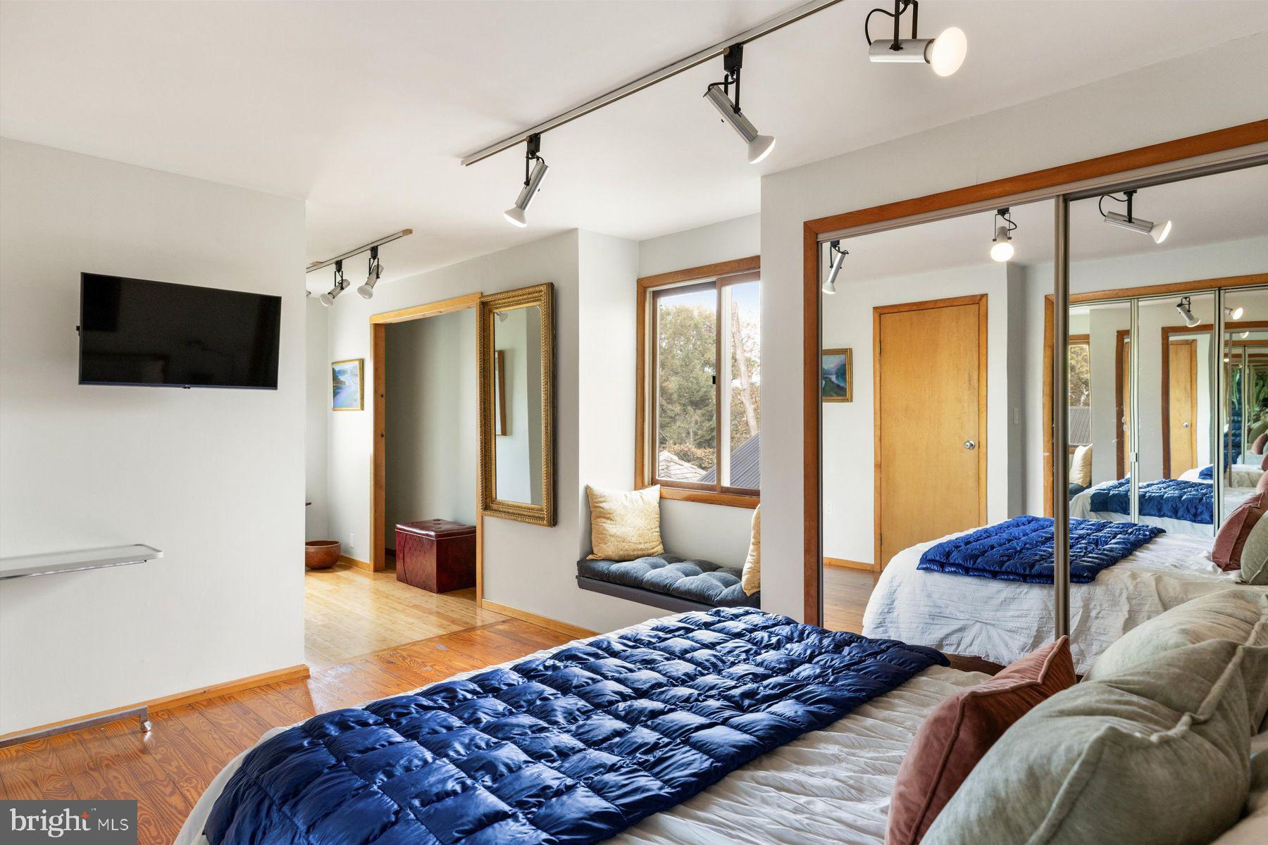 7656 TOHICKON HILL ROAD