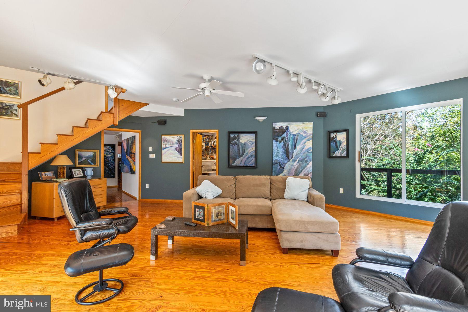 7656 TOHICKON HILL ROAD