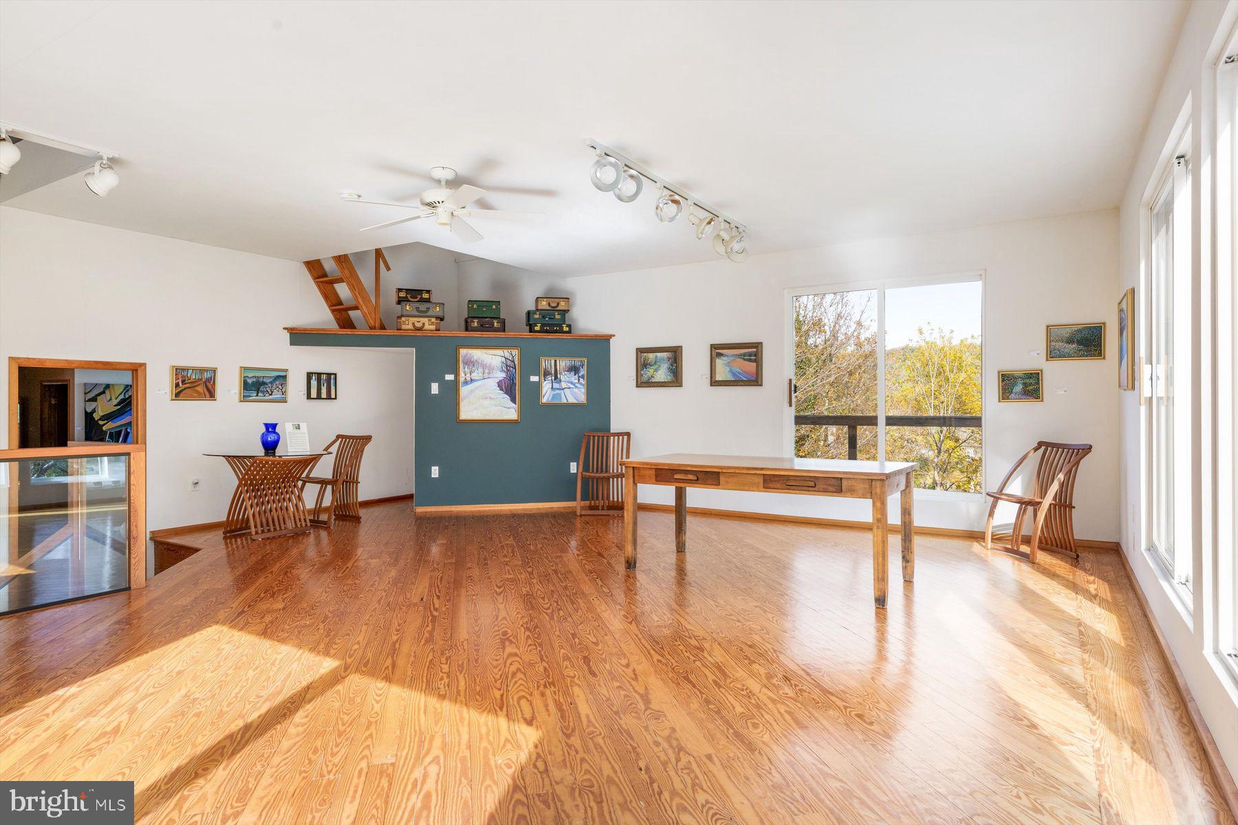 7656 TOHICKON HILL ROAD