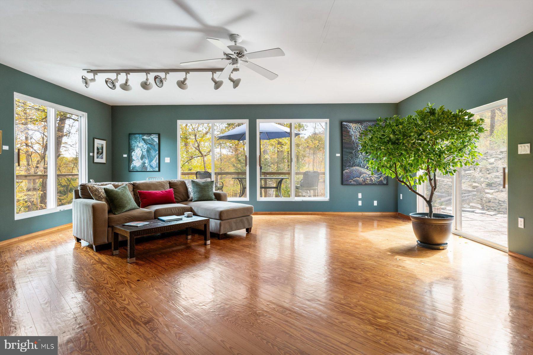 7656 TOHICKON HILL ROAD