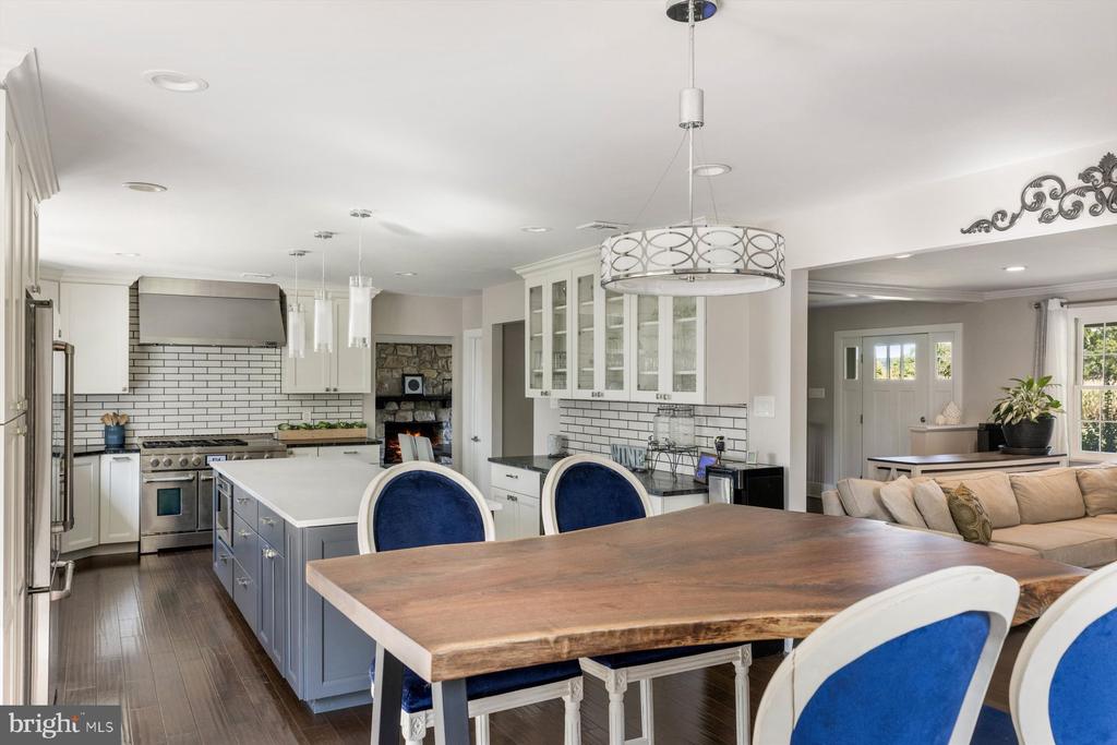 4981 NEW ROAD