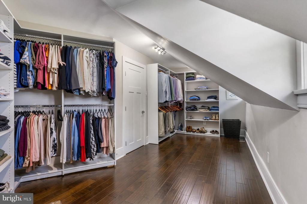 4981 NEW ROAD