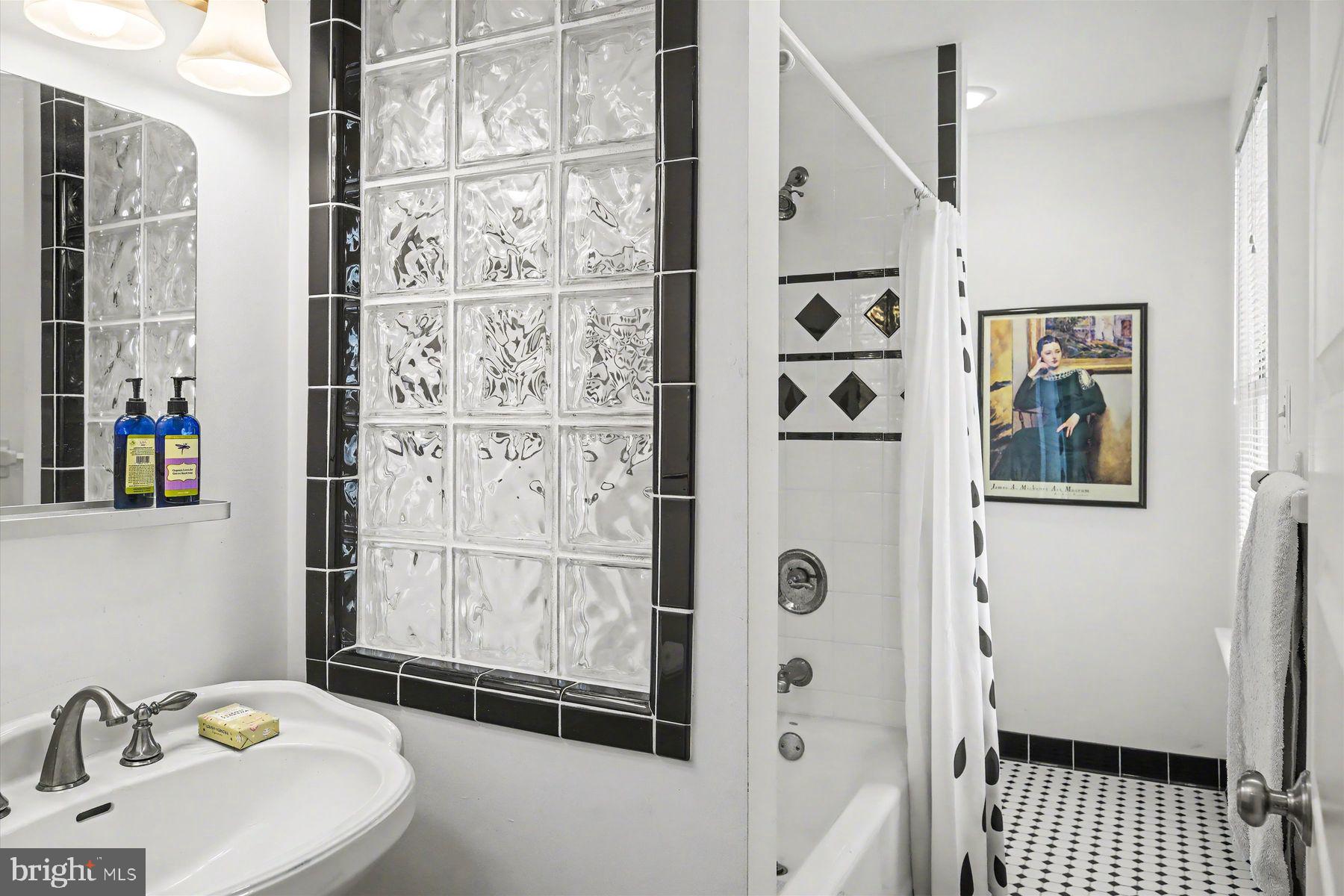 55 BUTTONWOOD STREET