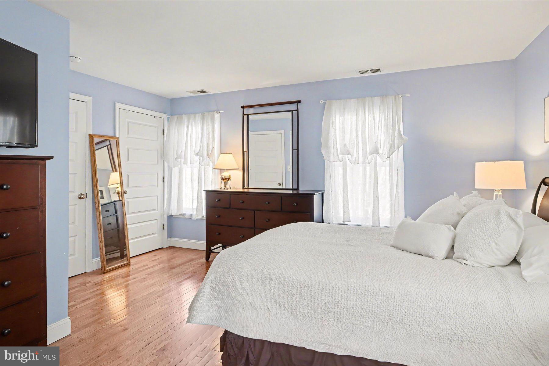 55 BUTTONWOOD STREET