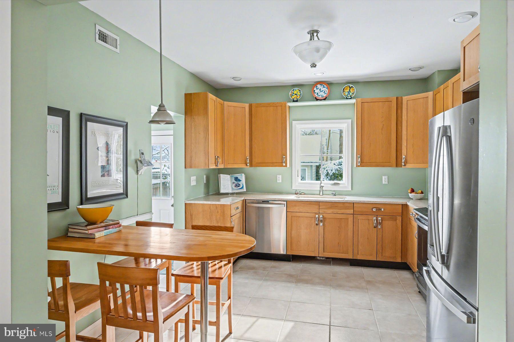 55 BUTTONWOOD STREET