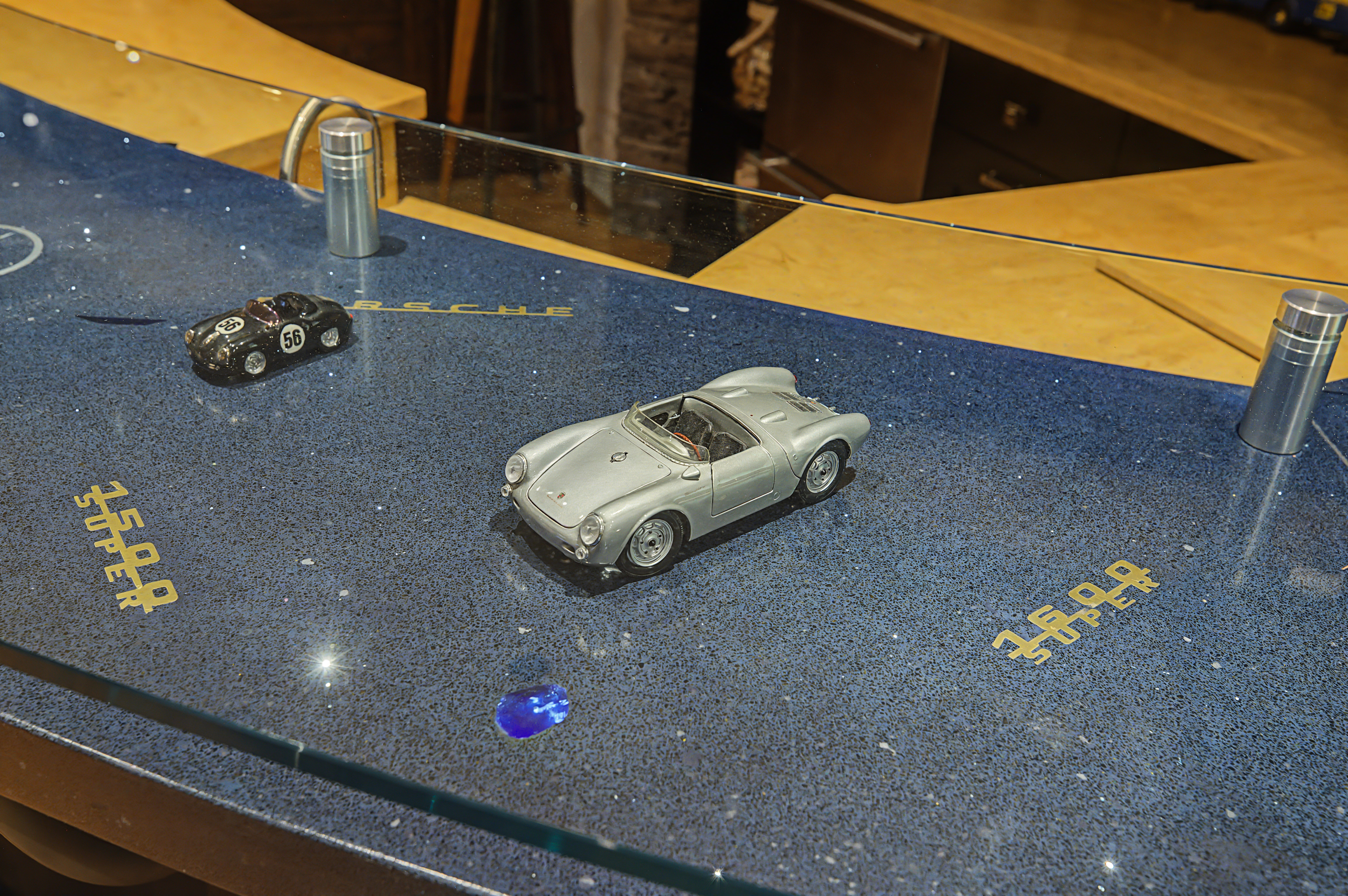 85 East Oakland Avenue 