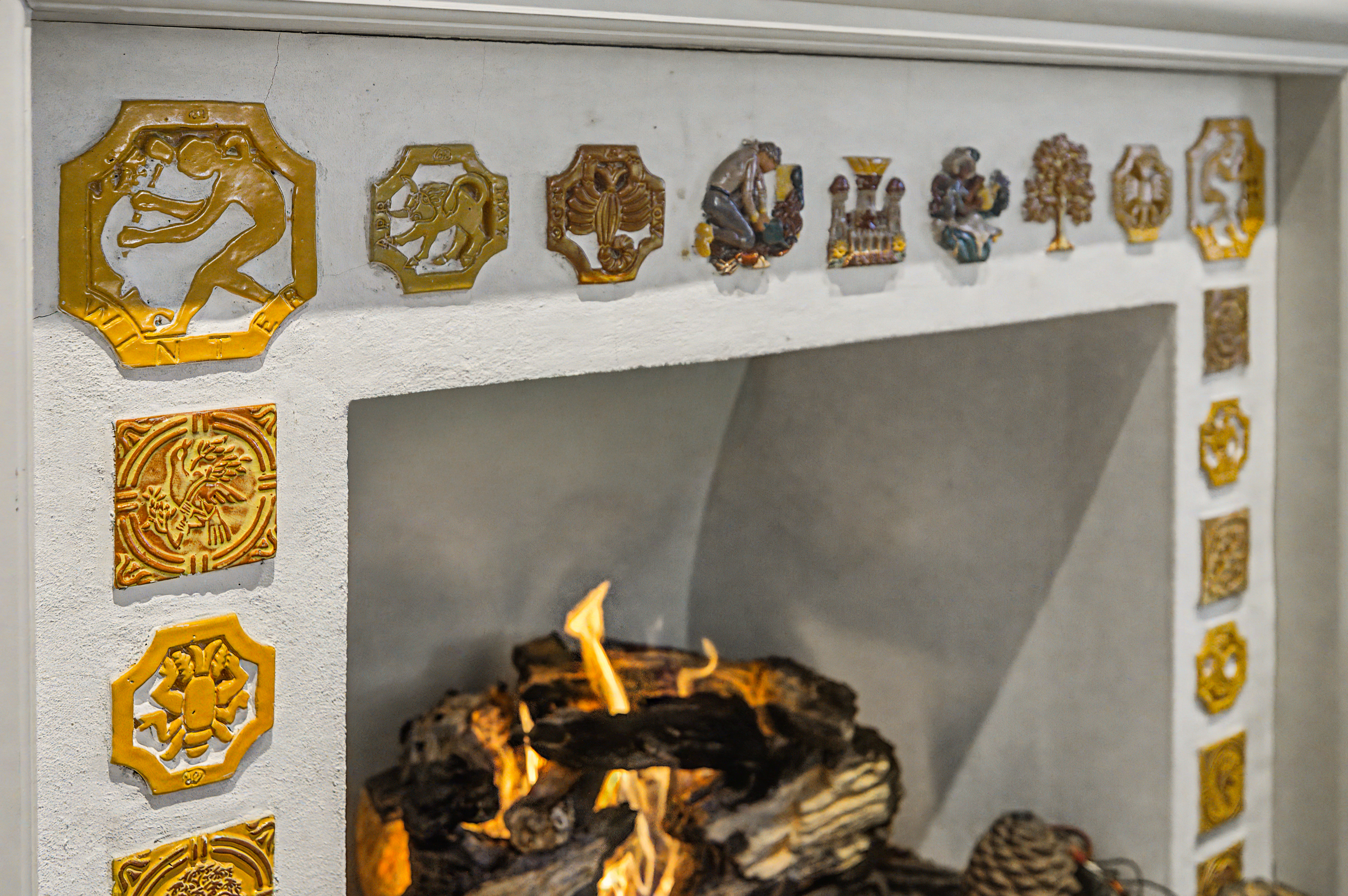 85 East Oakland Avenue 