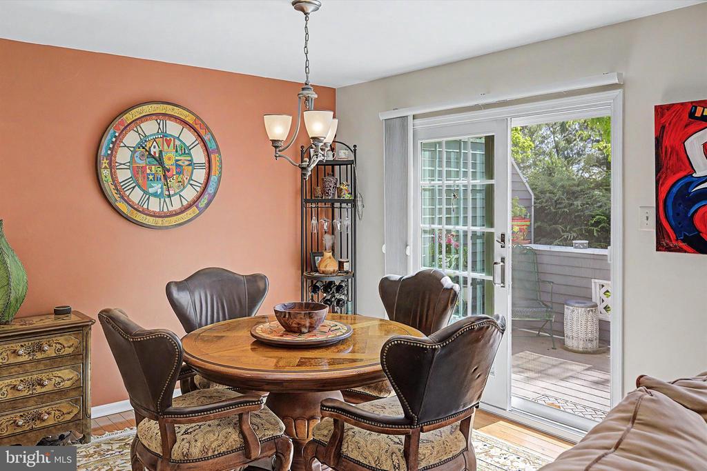 117 GREENBROOK COURT