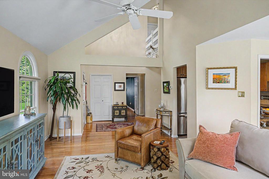 117 GREENBROOK COURT