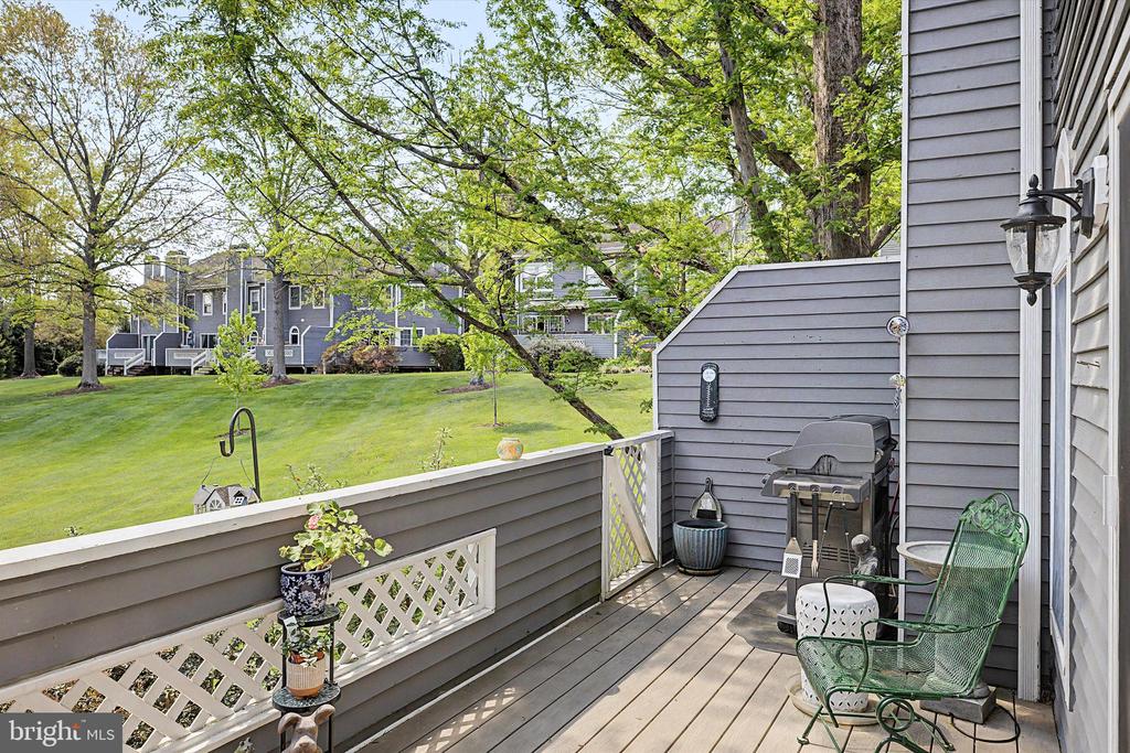 117 GREENBROOK COURT