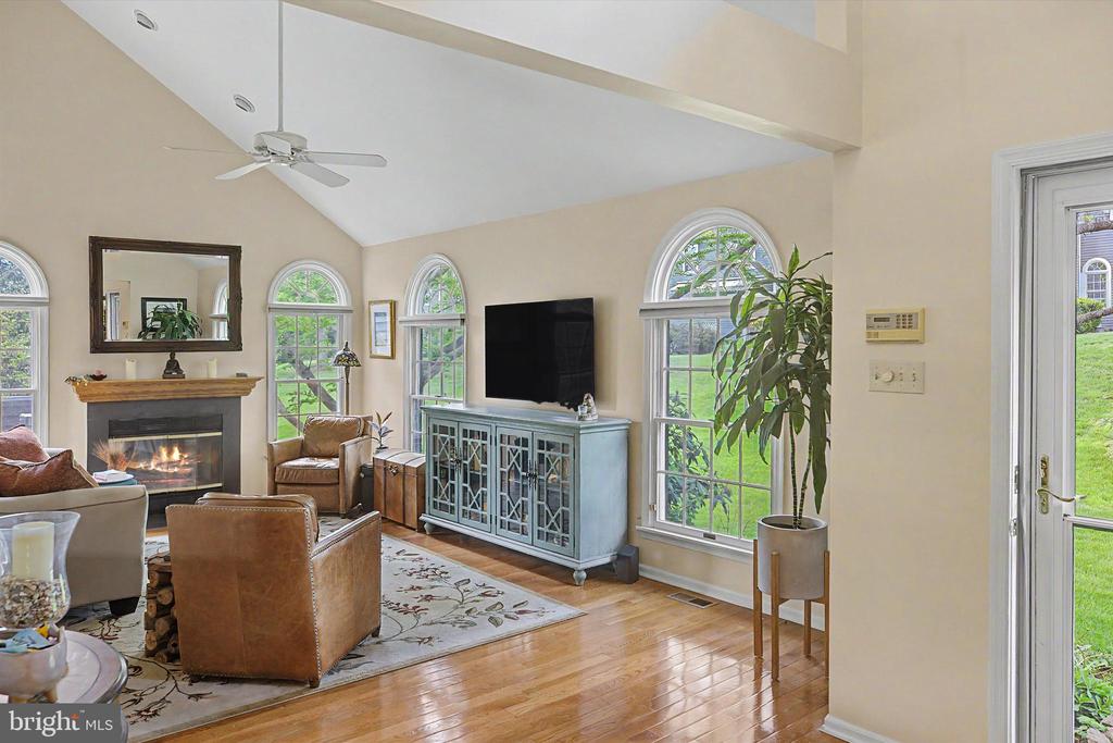 117 GREENBROOK COURT