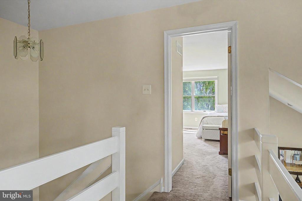 117 GREENBROOK COURT