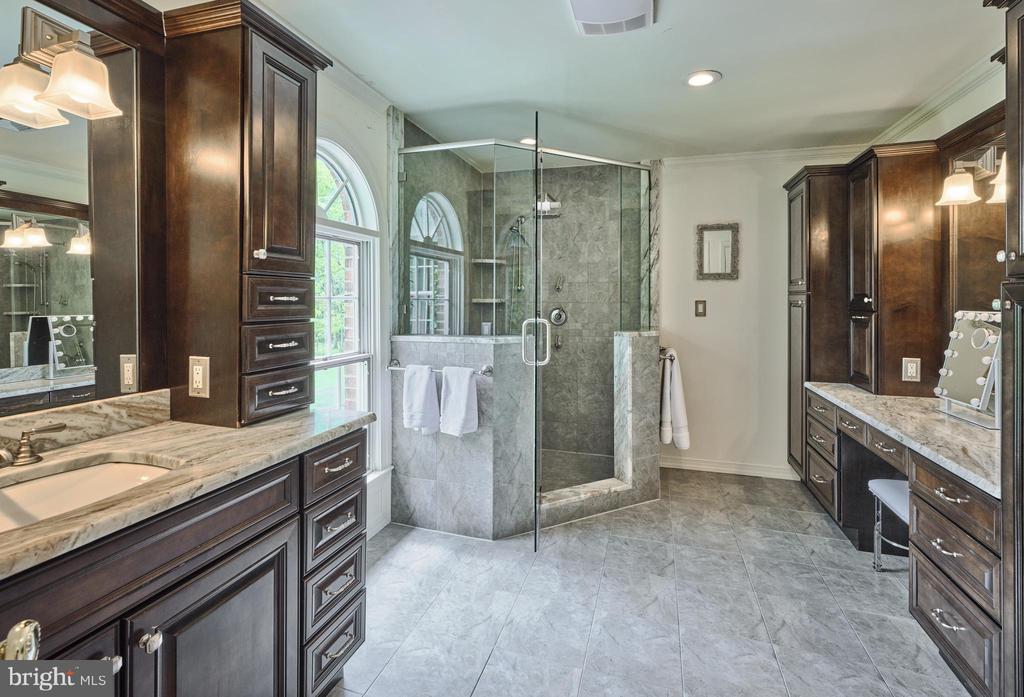 4 WOODLAND ROAD