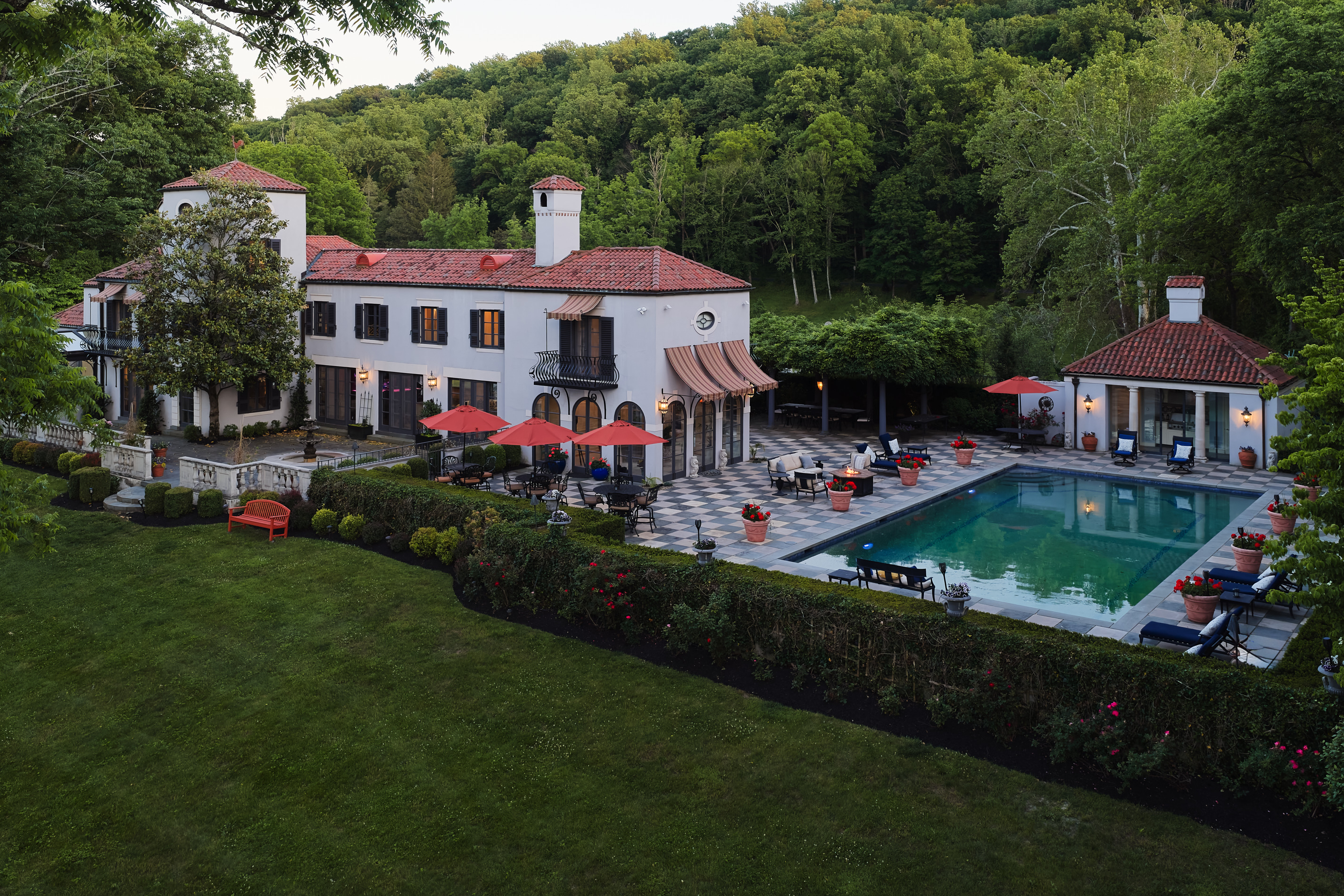 3052 River Road 