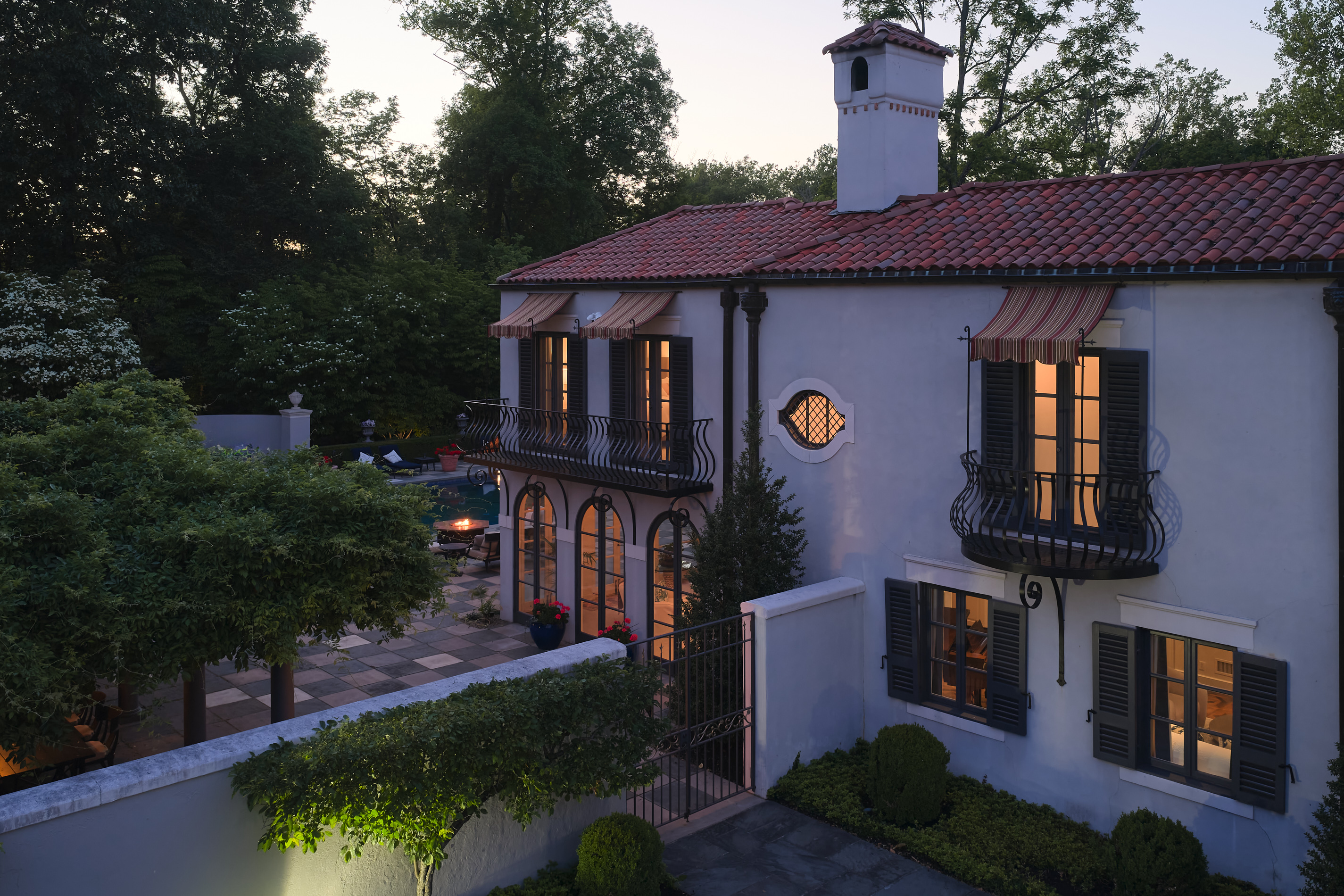 3052 River Road 