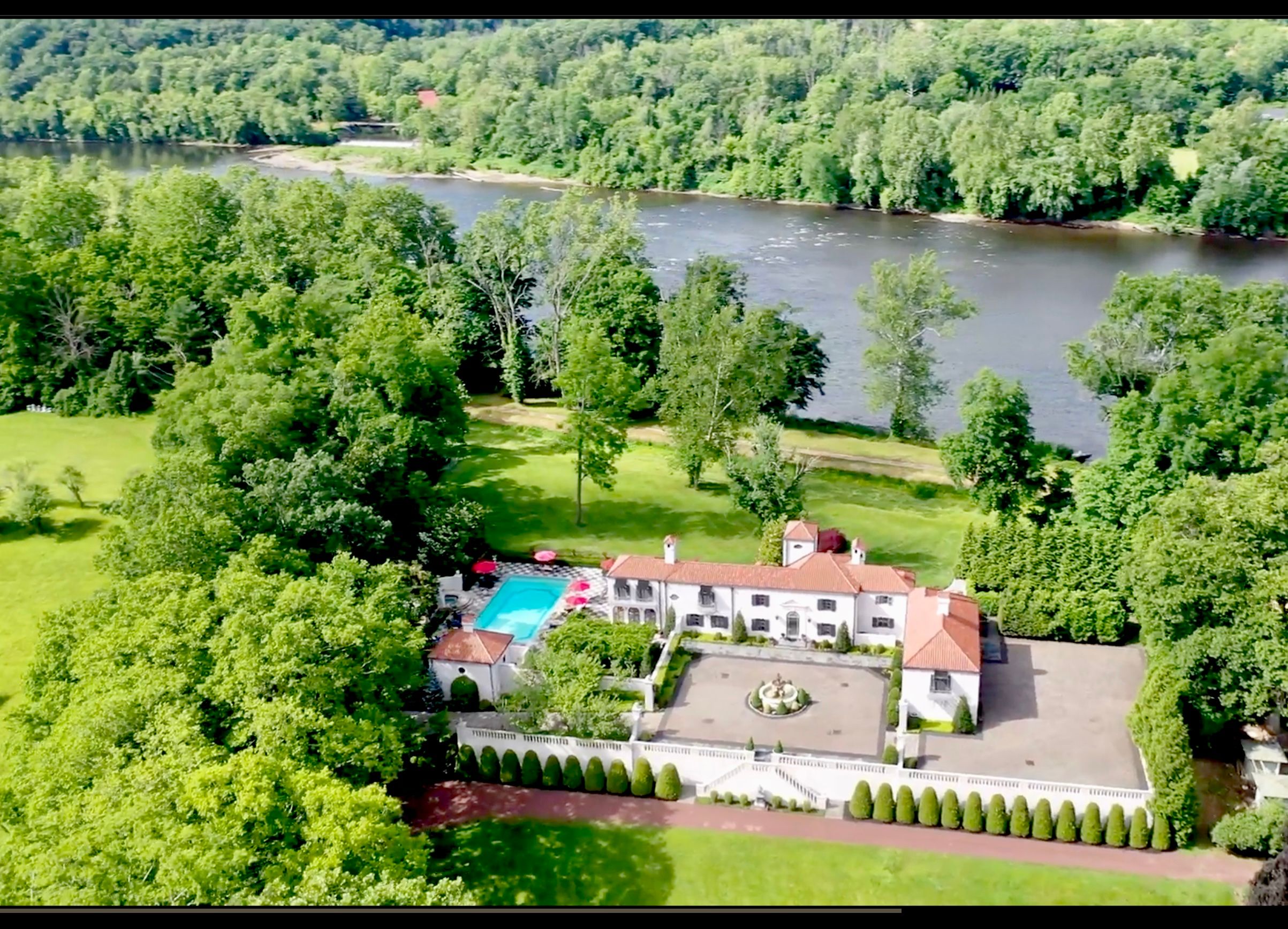 3052 River Road 