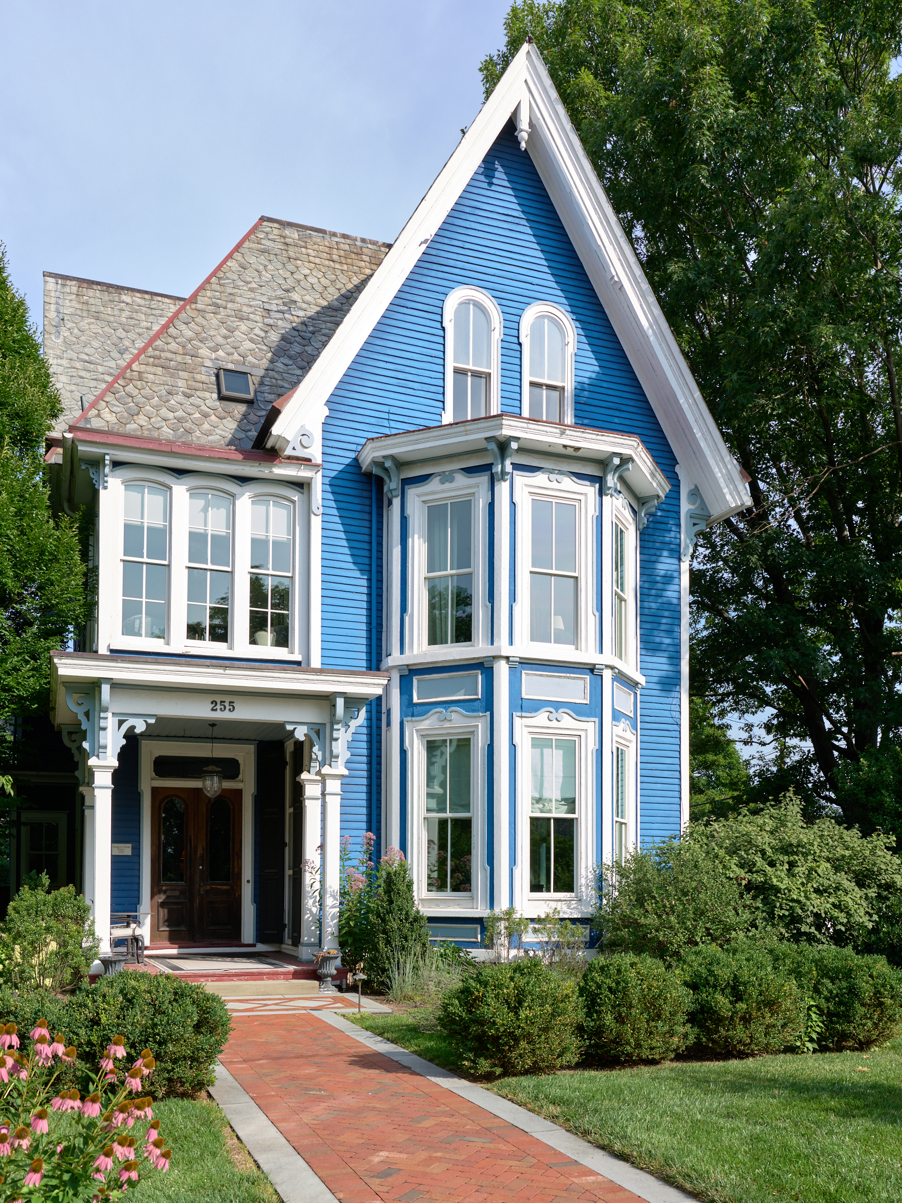 255 West Court Street 