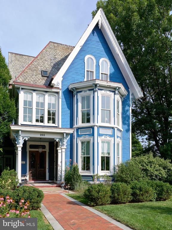 DOYLESTOWN