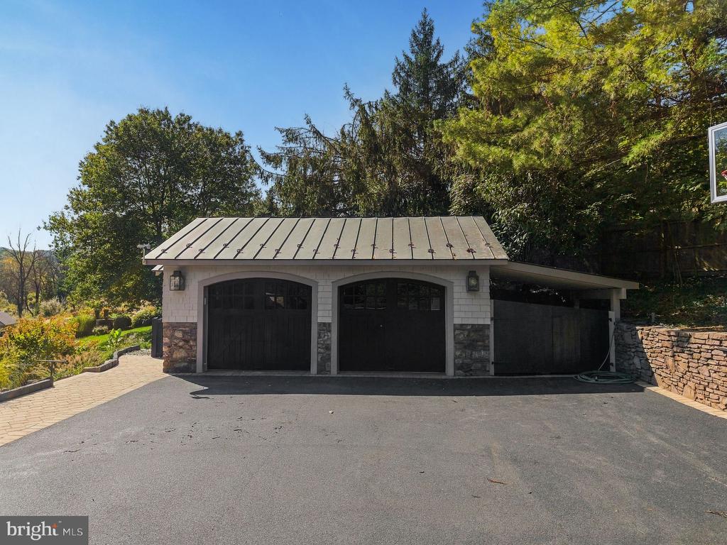 6431 STONEY HILL ROAD