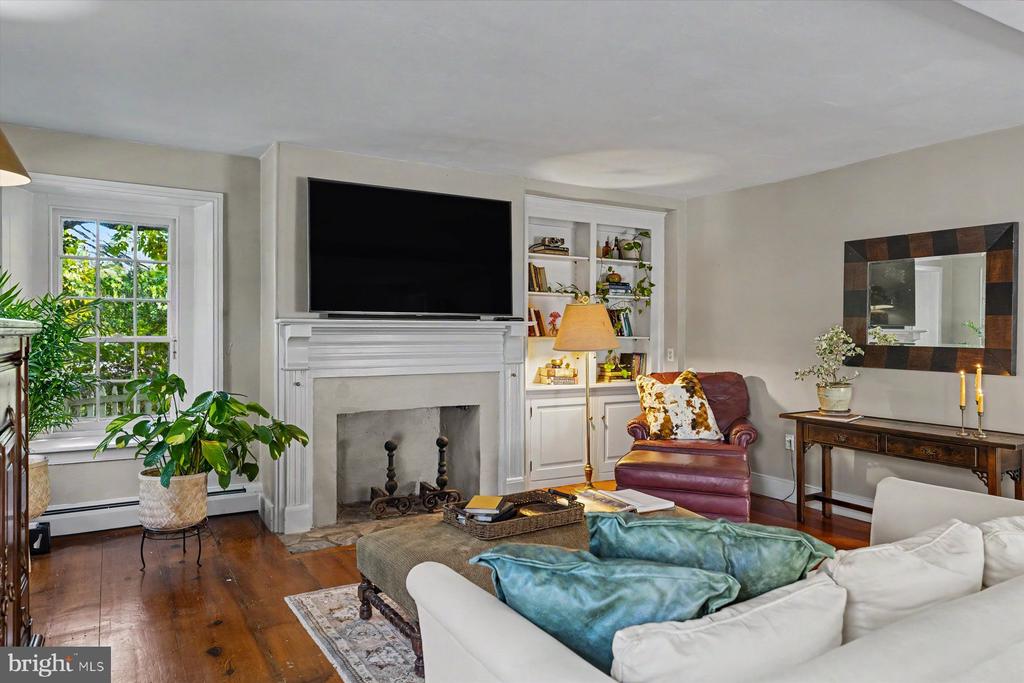 3755 RIVER ROAD