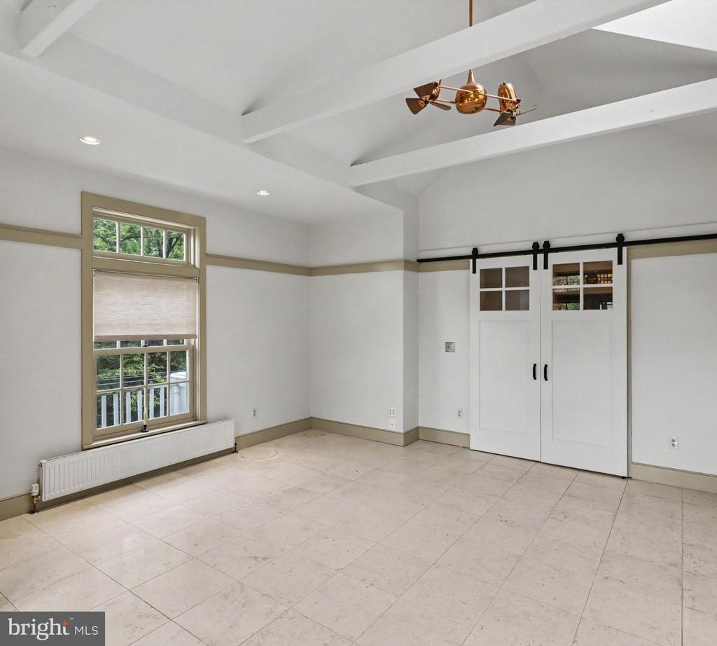 2969 RIVER ROAD