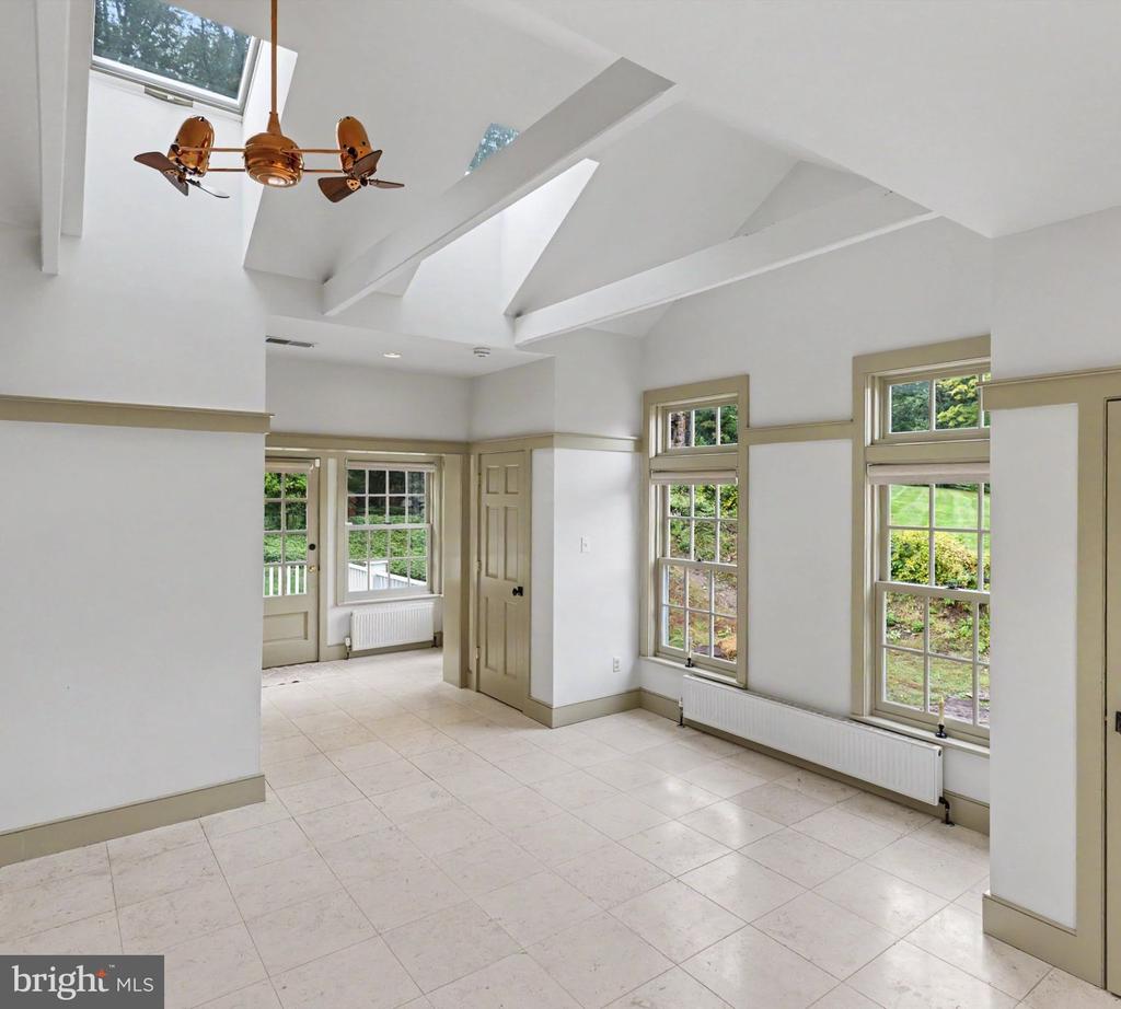 2969 RIVER ROAD
