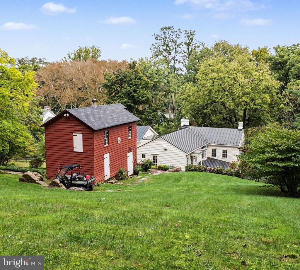 2969 RIVER ROAD