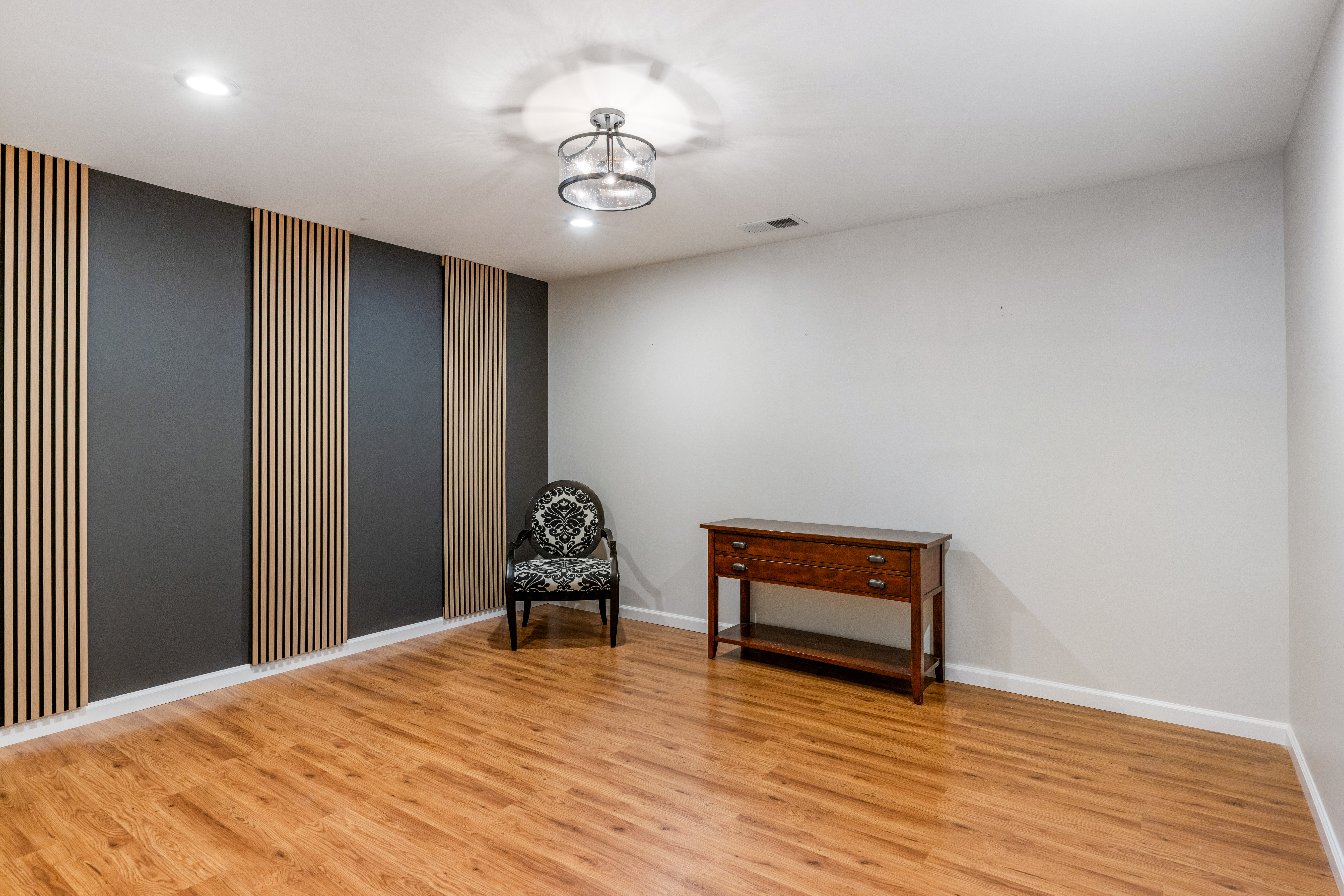 610 Quaker Ridge Terrace 