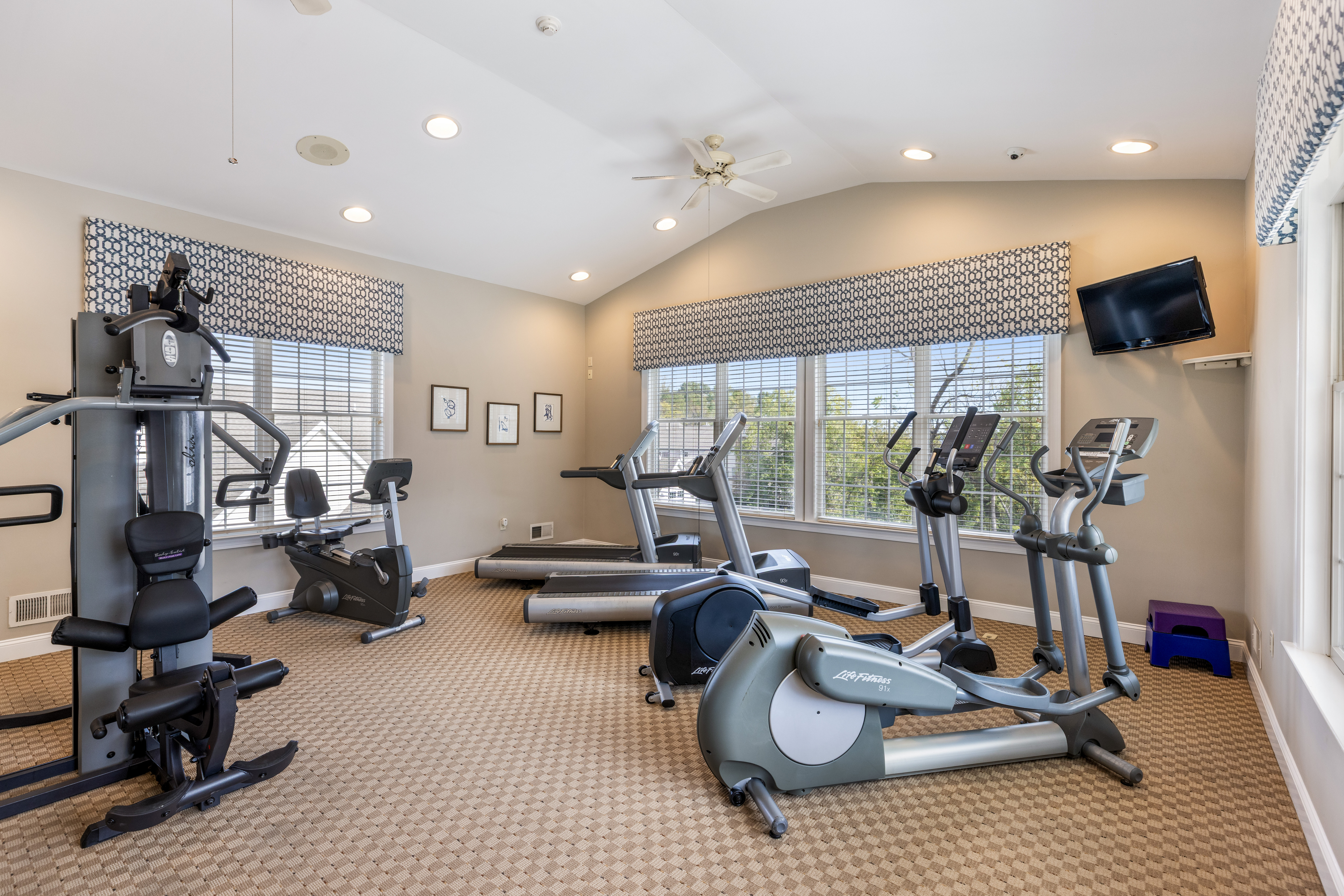 610 Quaker Ridge Terrace 