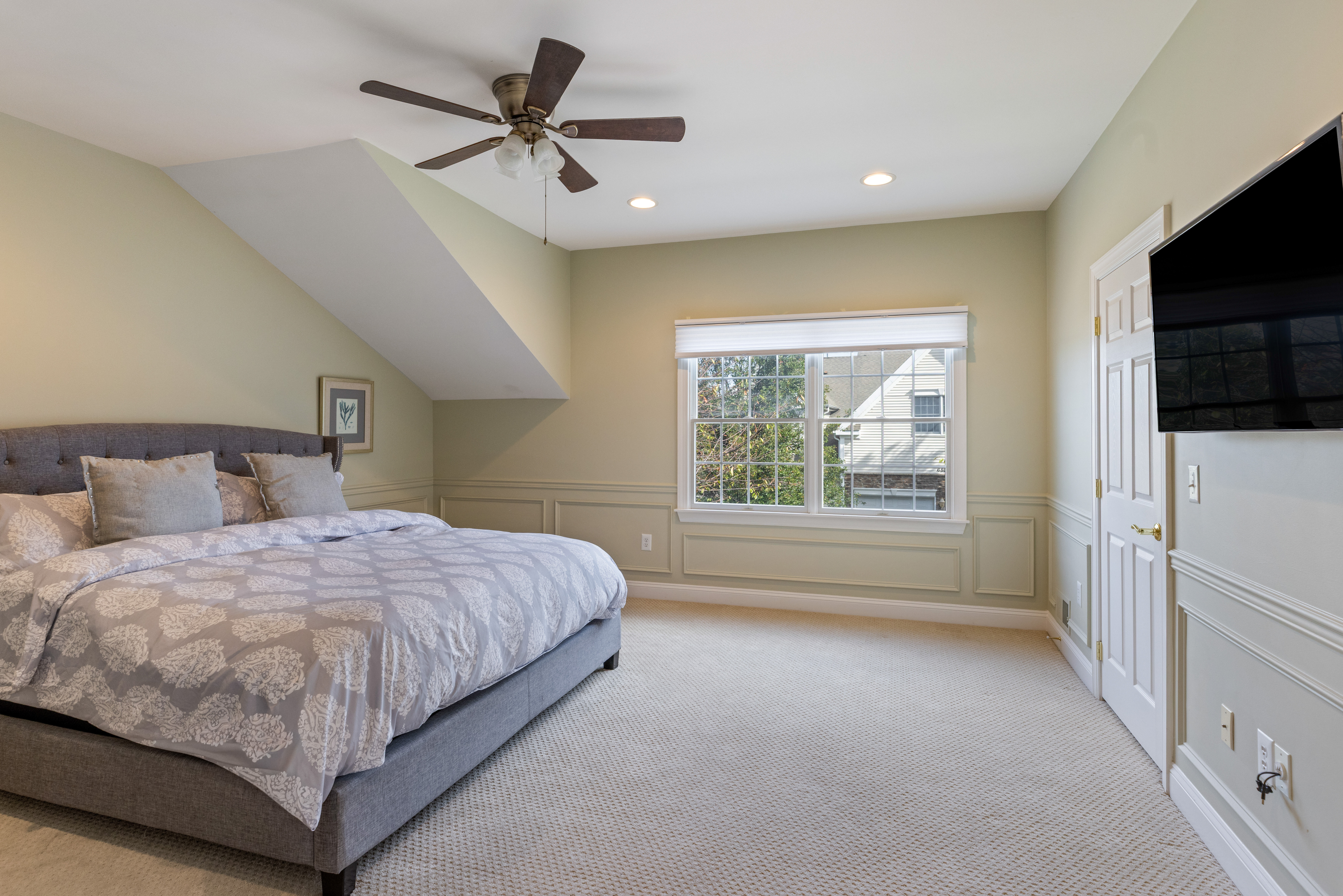 610 Quaker Ridge Terrace 