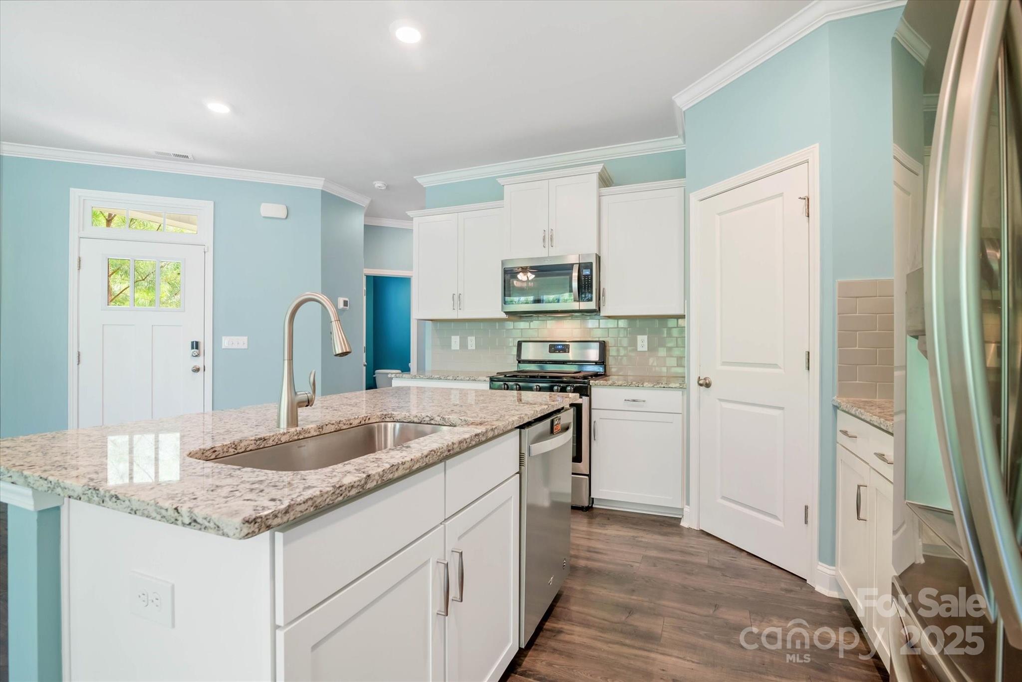 761 Little Bluestem Drive