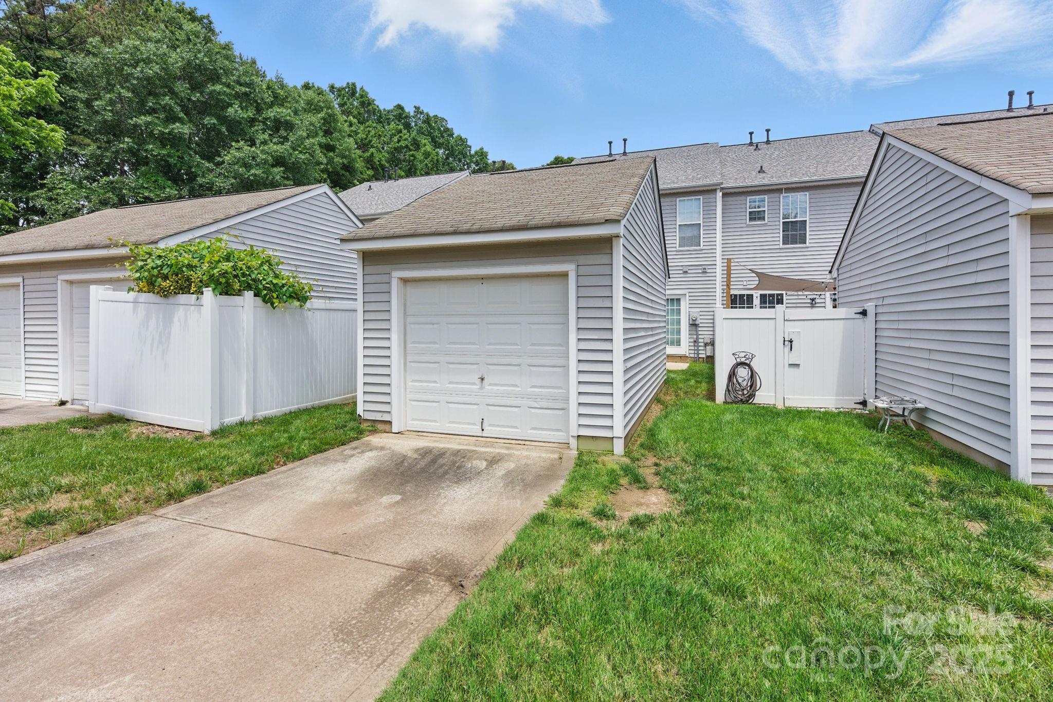 12350 Swan Wings Place