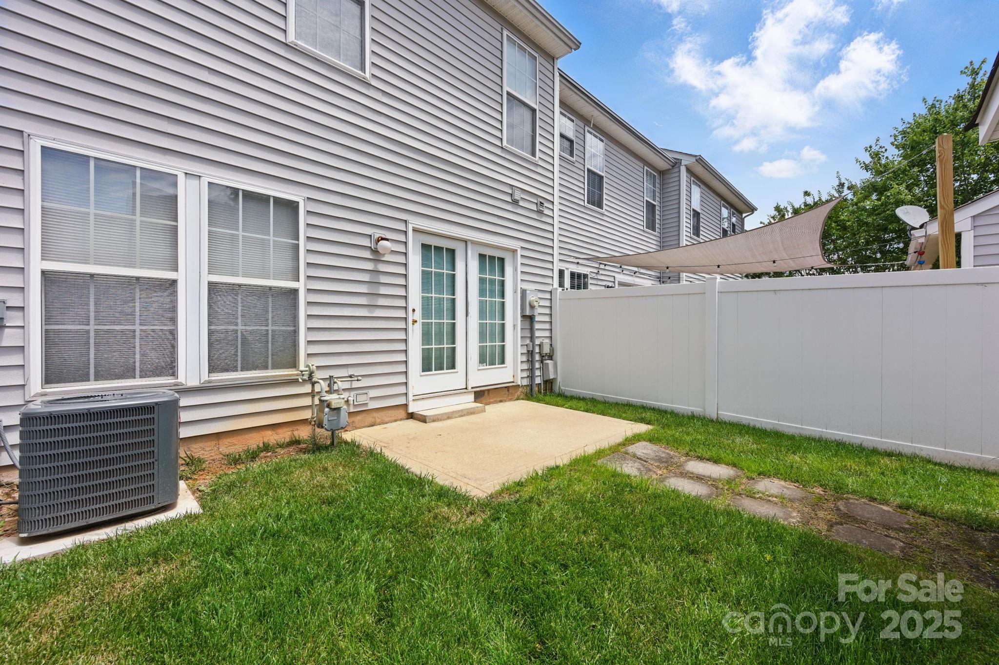 12350 Swan Wings Place