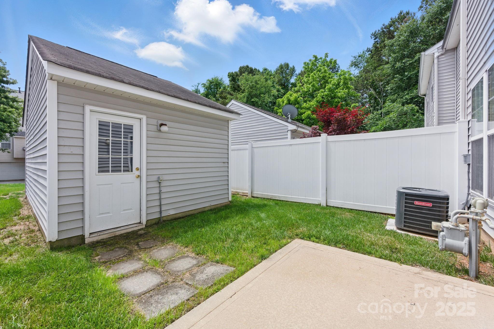 12350 Swan Wings Place