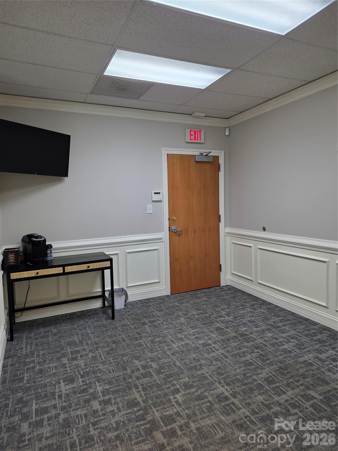 3121 Springbank Lane