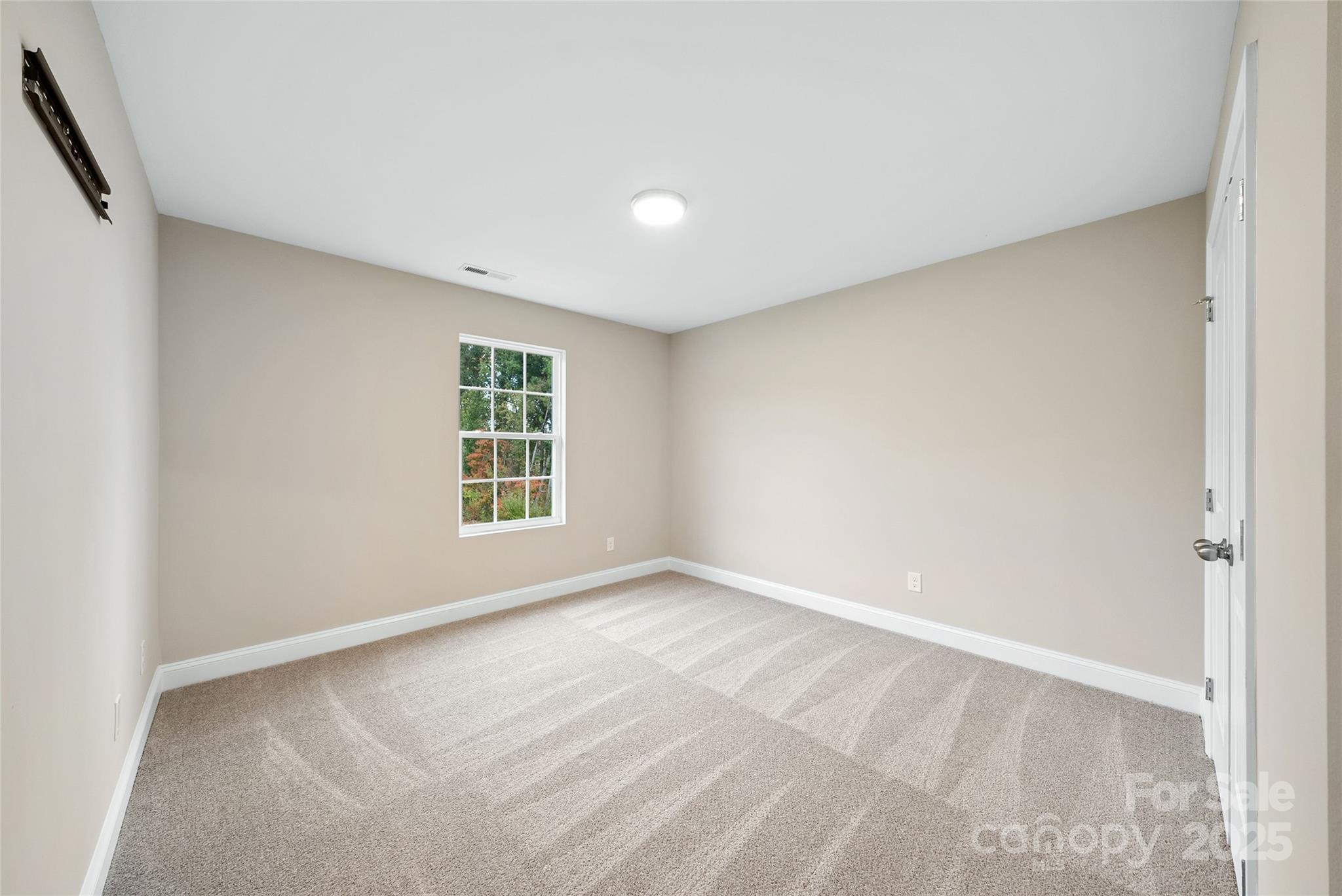 4005 Vann Sneed Road Unit: 5