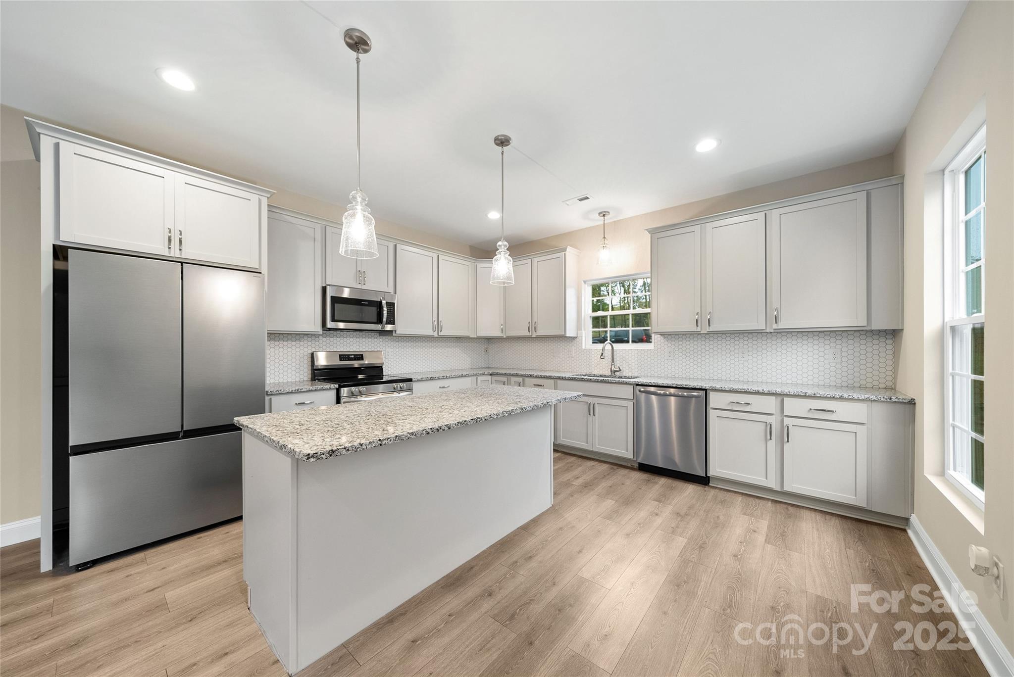 4005 Vann Sneed Road Unit: 5