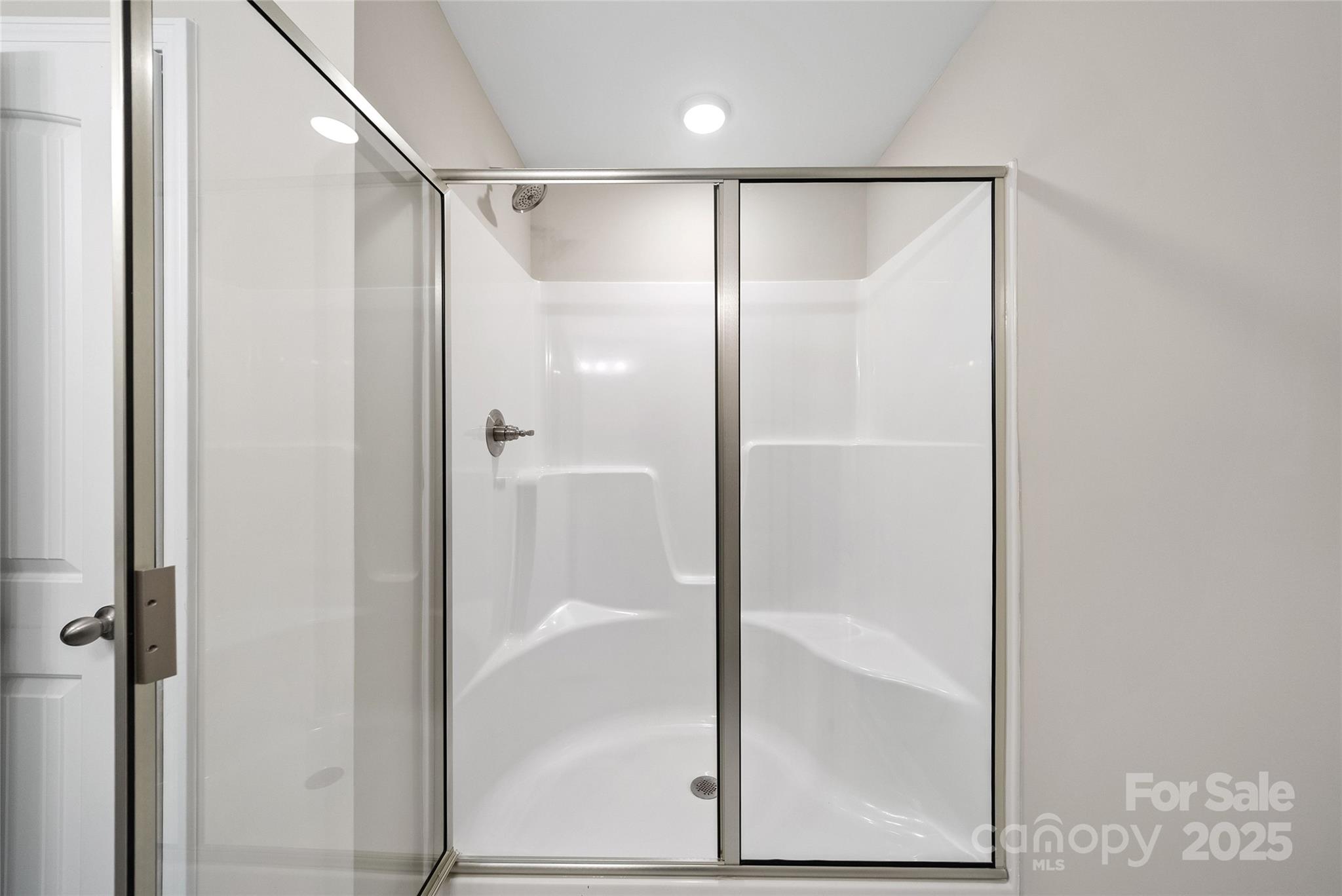 4005 Vann Sneed Road Unit: 5