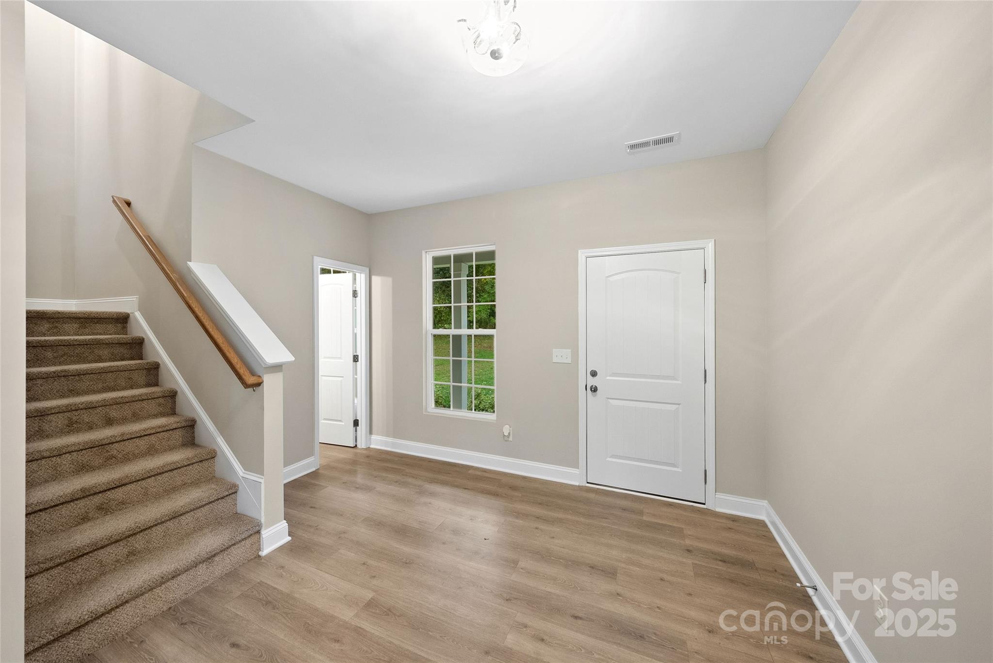 4005 Vann Sneed Road Unit: 5