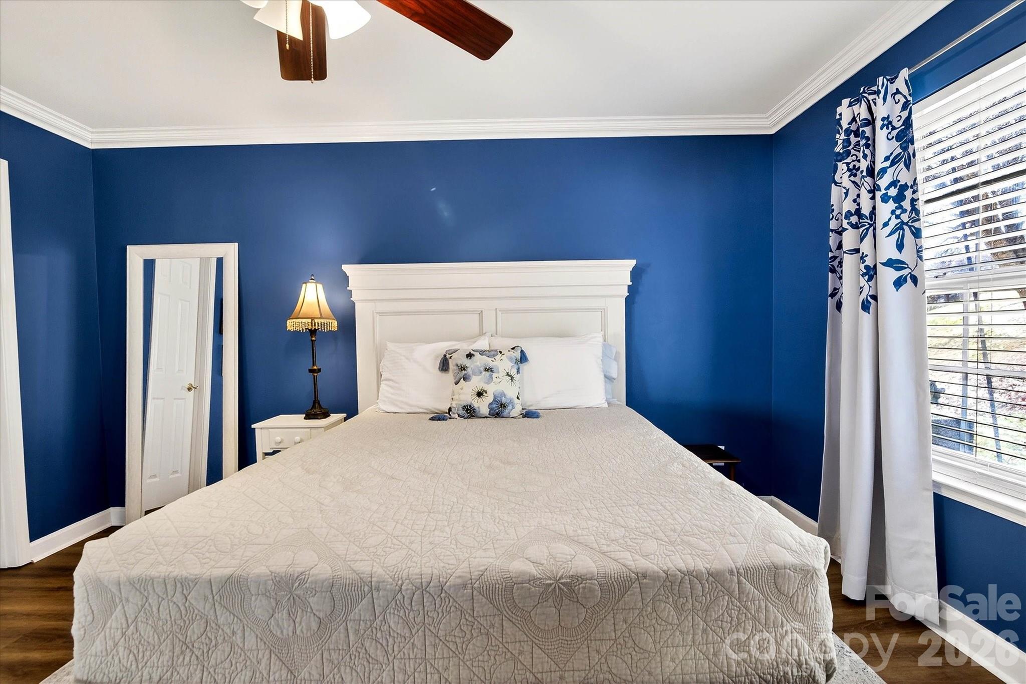 312 Valley Brook Lane SE