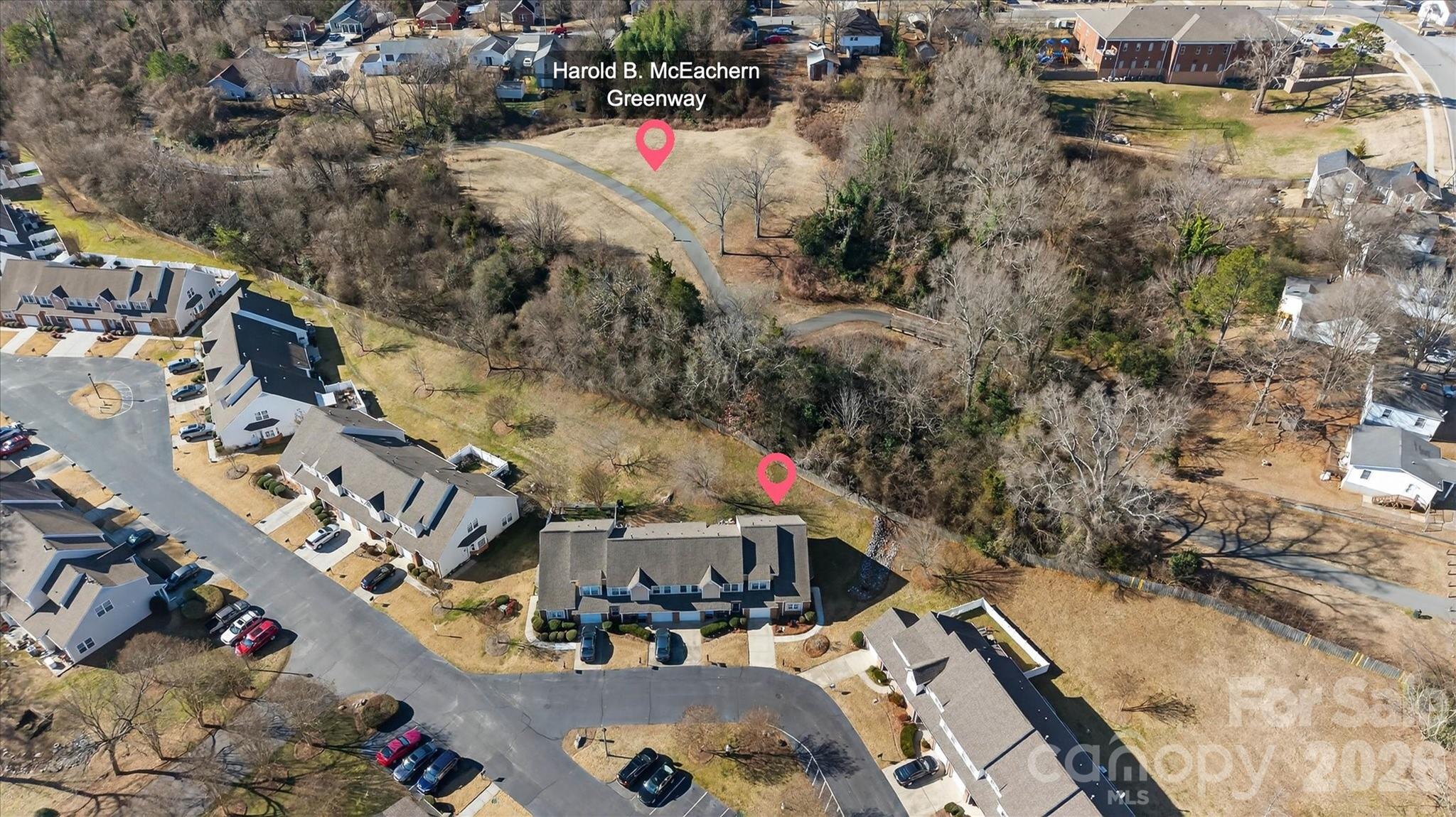 312 Valley Brook Lane SE