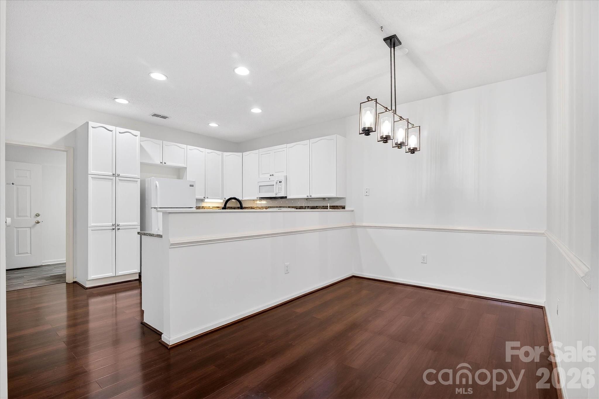 4492 Antelope Lane