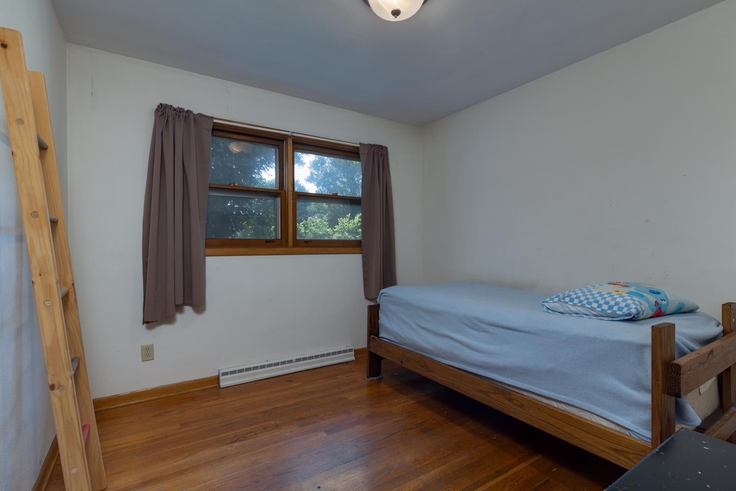 1127 Erie Drive