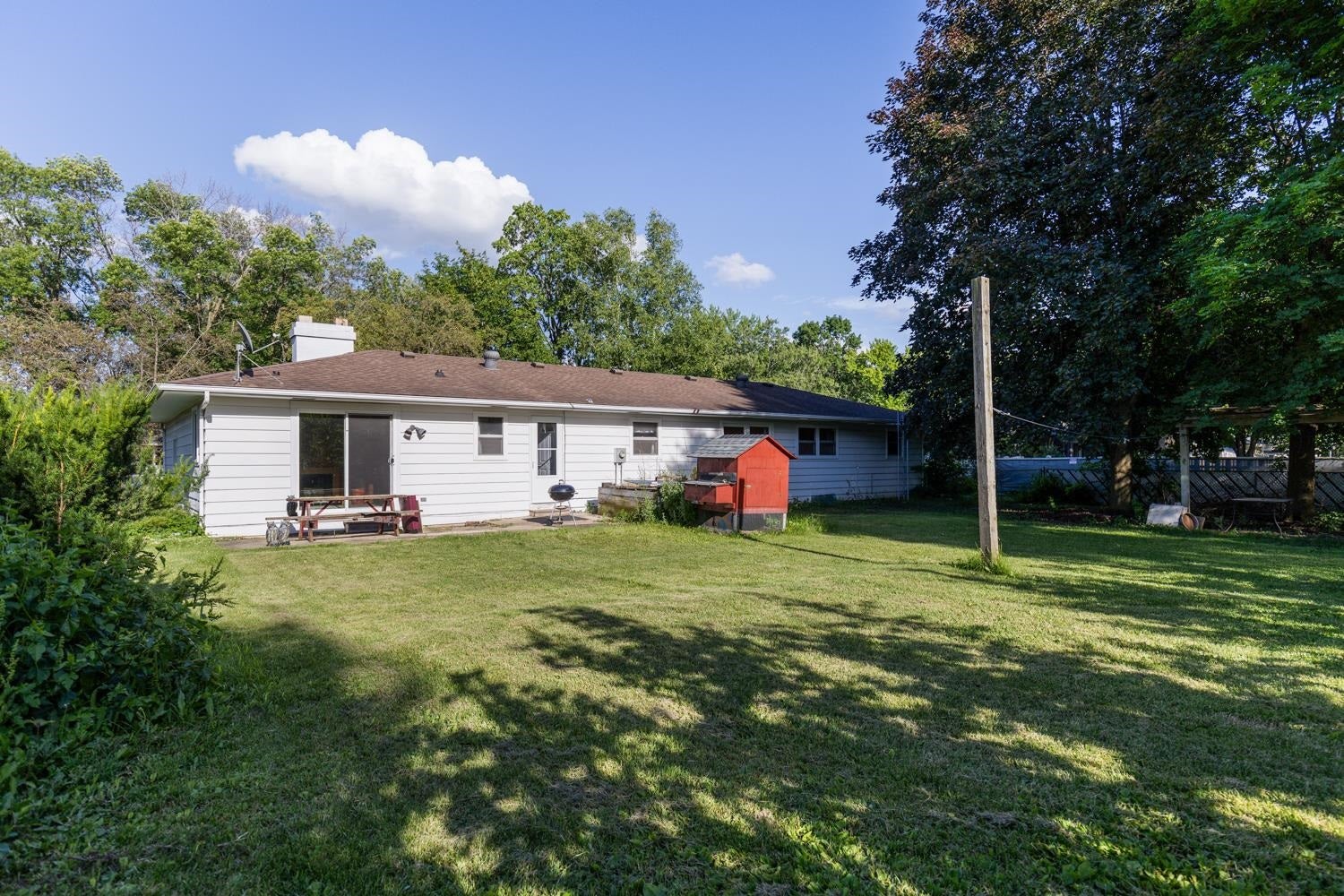 1127 Erie Drive