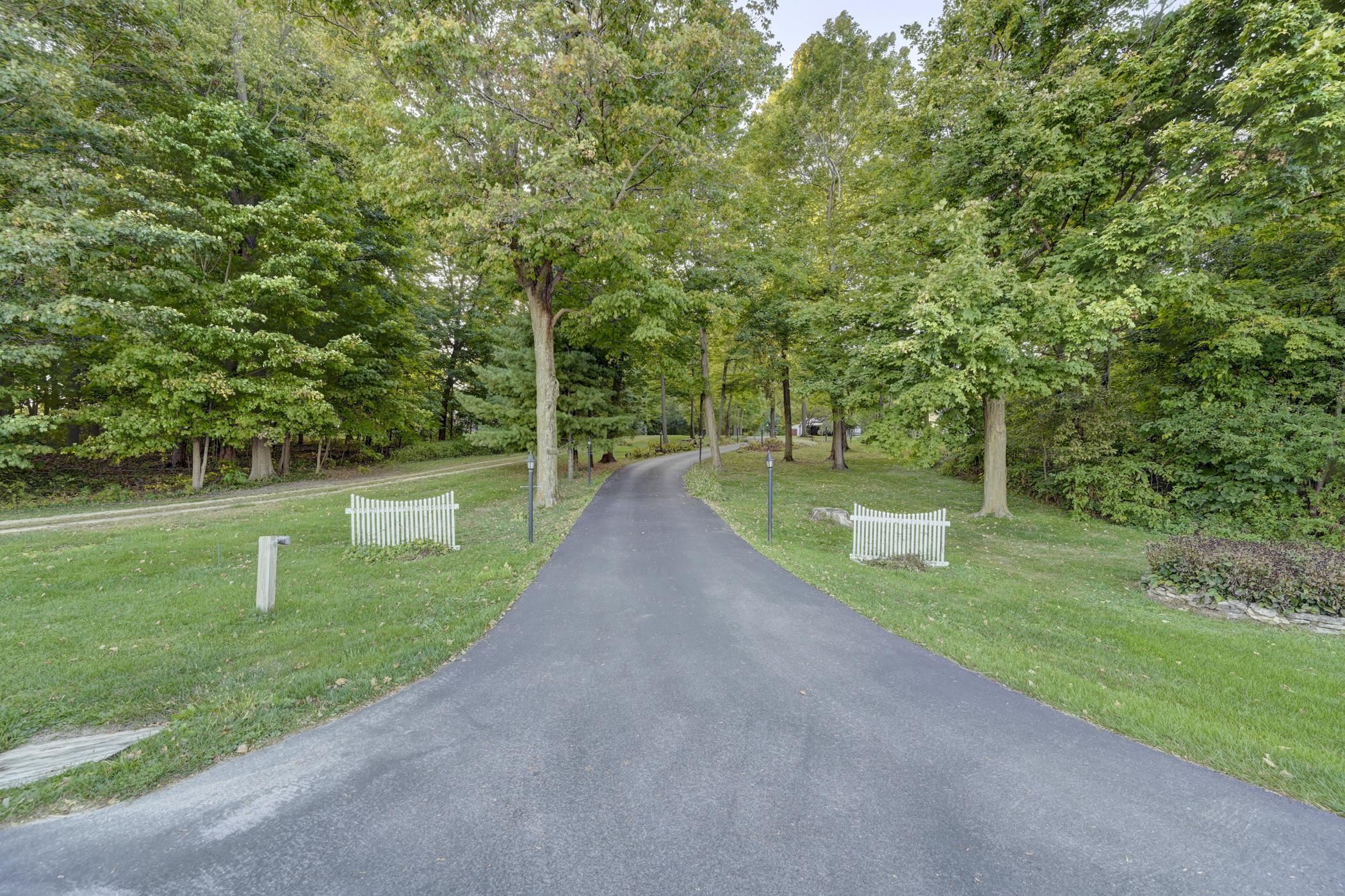 N325 Wolf Road
