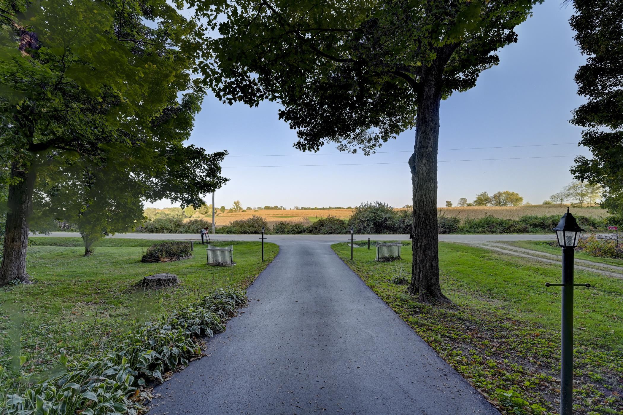 N325 Wolf Road